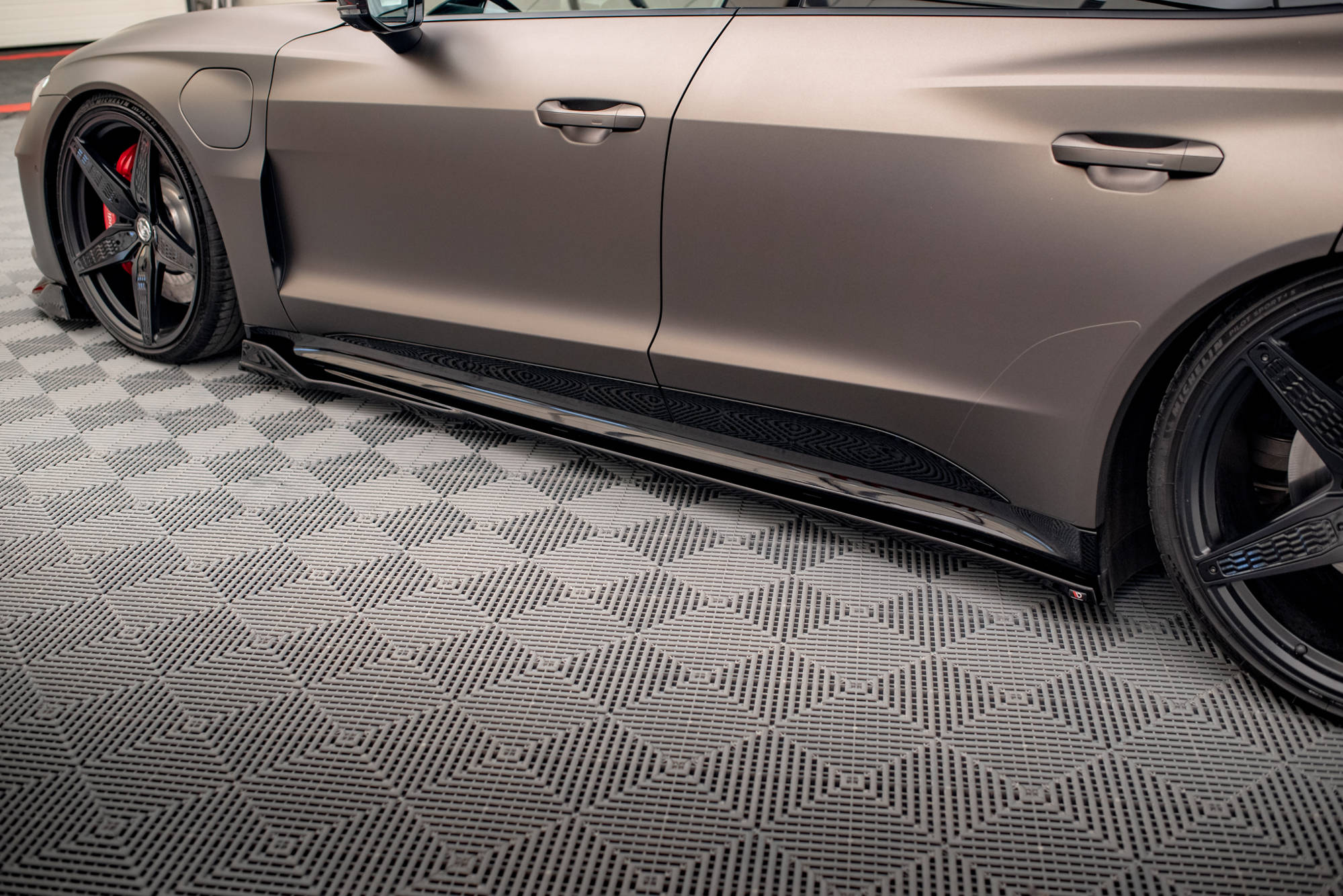 Seitenschweller V2 Ansatz für Audi e-Tron GT / RS GT Mk1