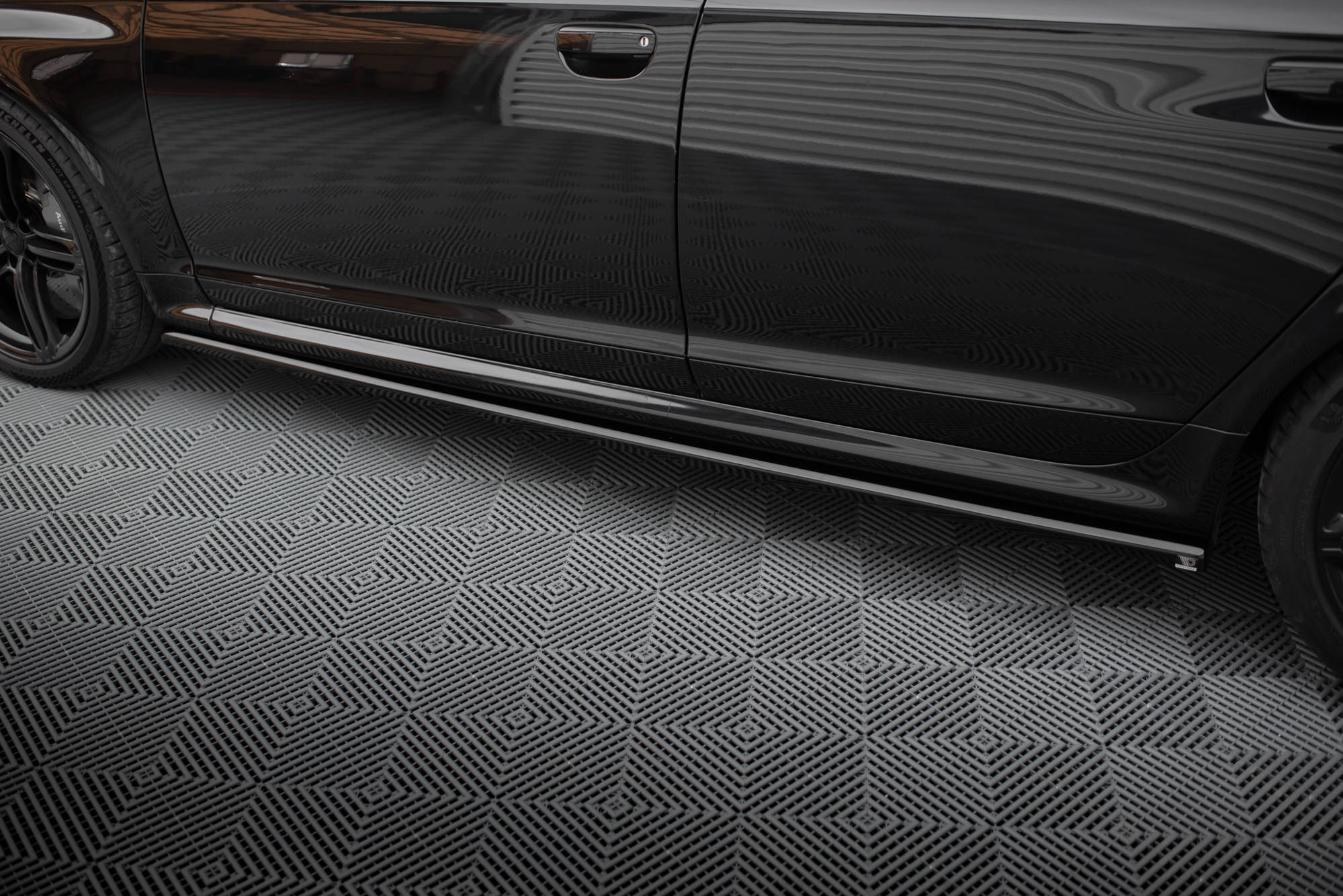 Seitenschweller V2 Ansatz für Audi RS6 Avant C6