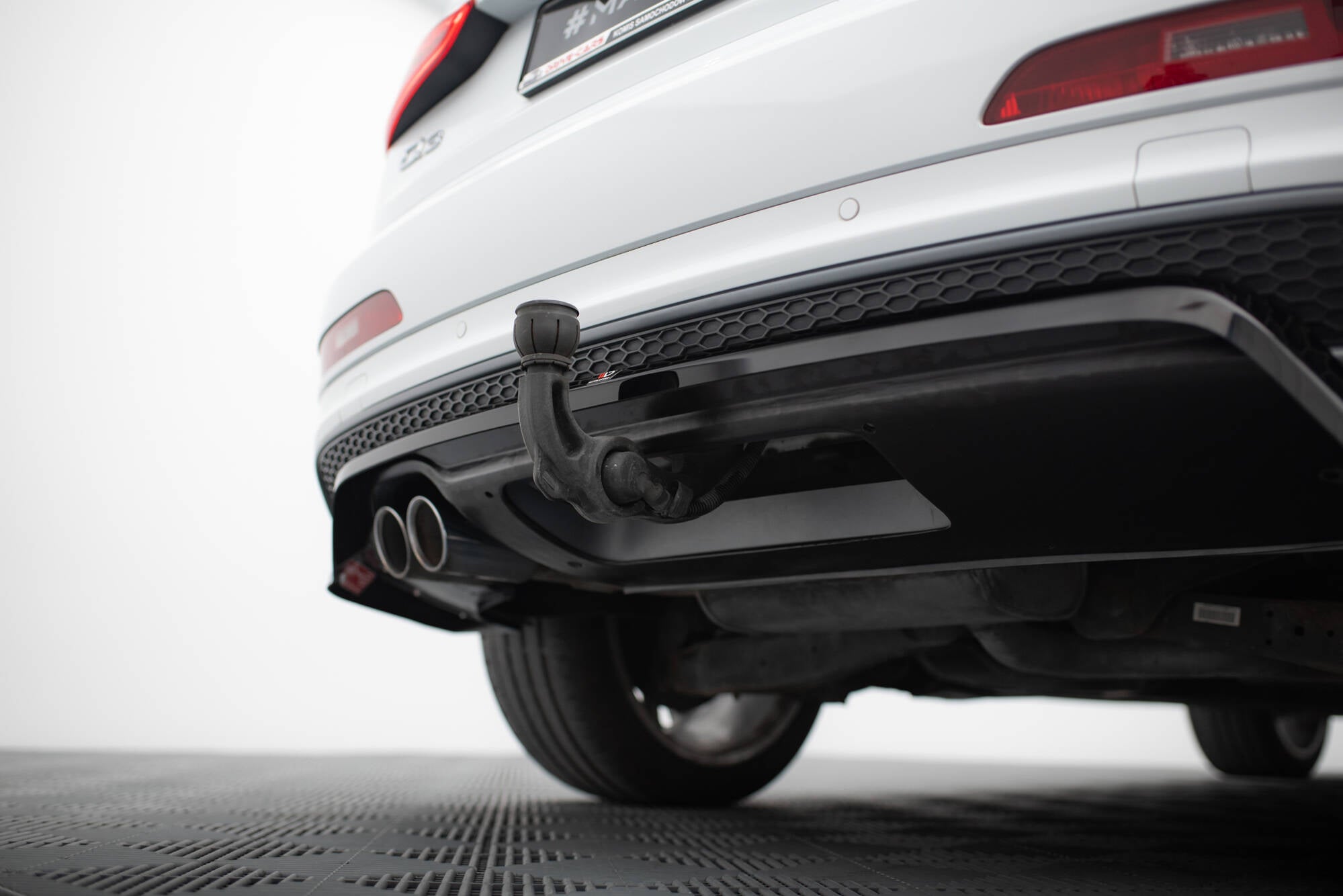 Mittlerer Cup Diffusor DTM Look Heck Ansatz für Audi Q3 S-line 8U