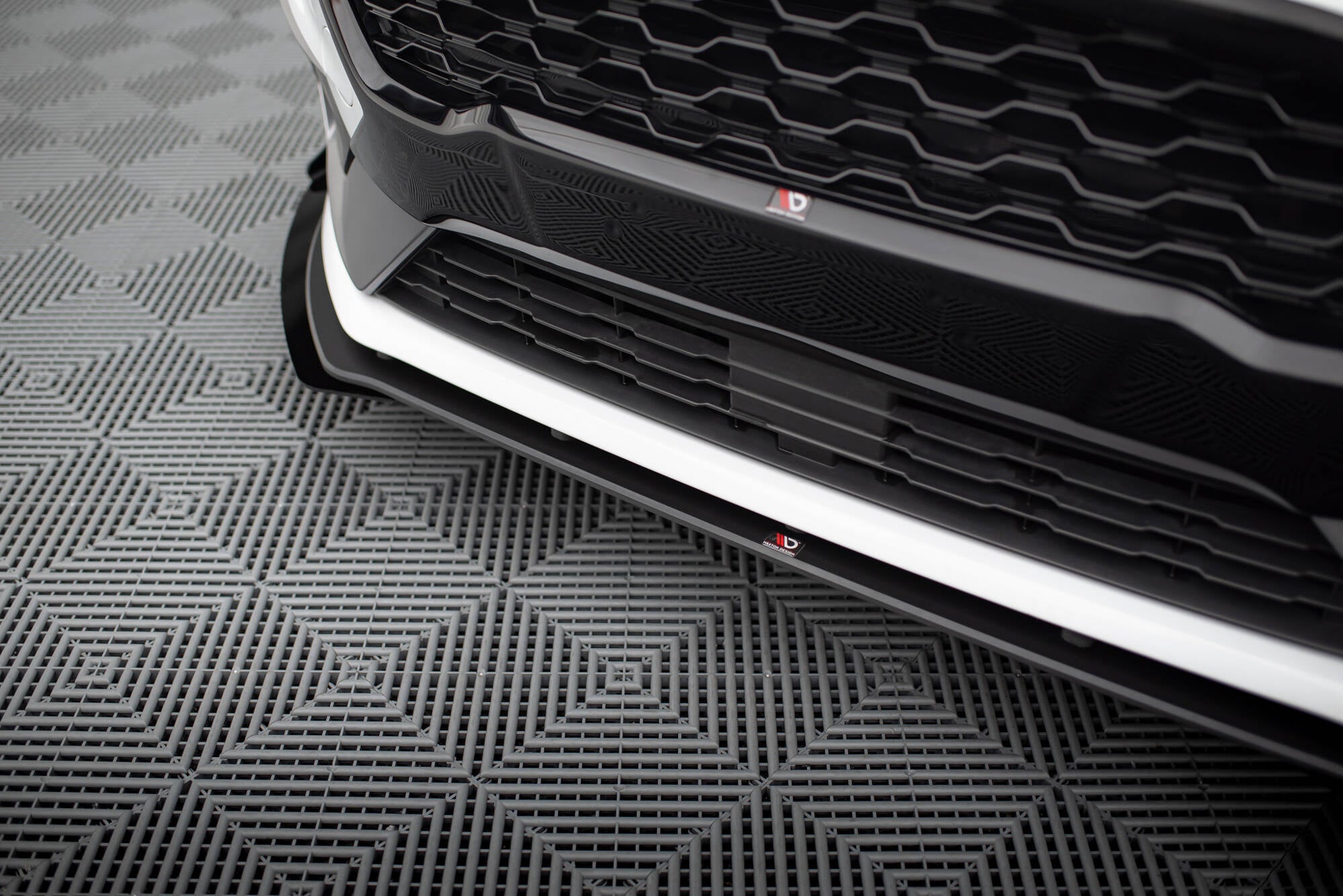 Street Pro Frontlippe für + Front Stoßstangen Racing Flaps passend für Ford Fiesta Mk8 ST / ST-Line