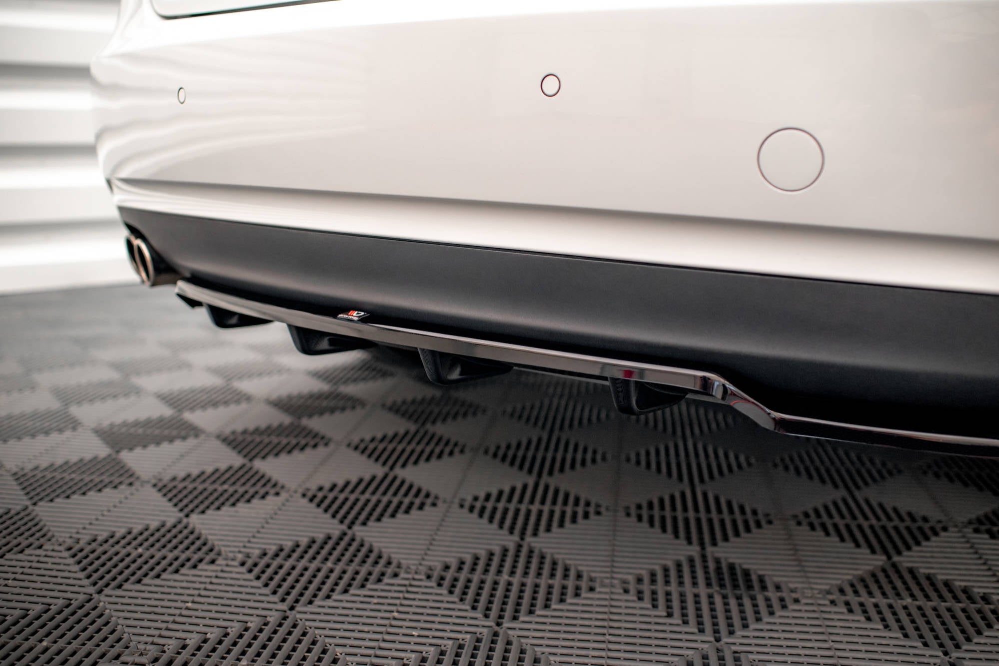 Mittlerer Cup Diffusor DTM Look Heck Ansatz für Audi A5 Coupe 8T Facelift
