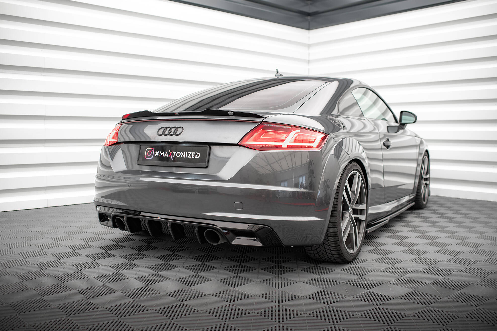Diffusor Heck Ansatz für Audi TT S-Line 8S