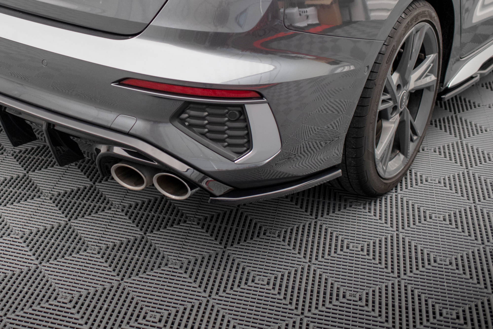 Flaps V2 Heckansatz Flaps Heckansatz für Audi S3 Limousine 8Y