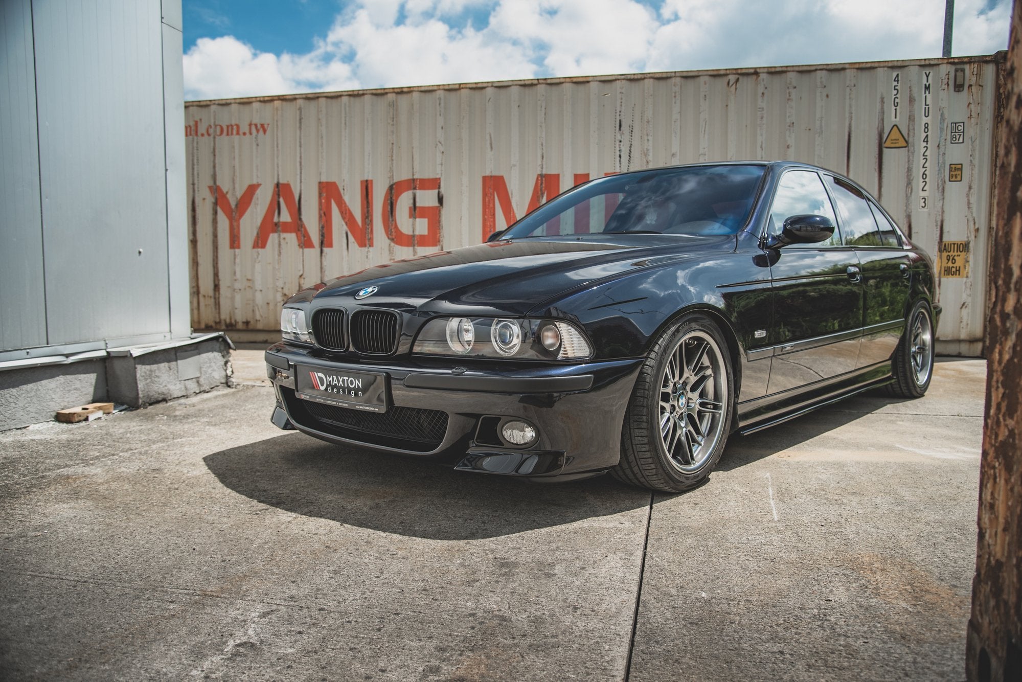 Frontlippe für Seite BMW M5 / 5 M-Paket E39