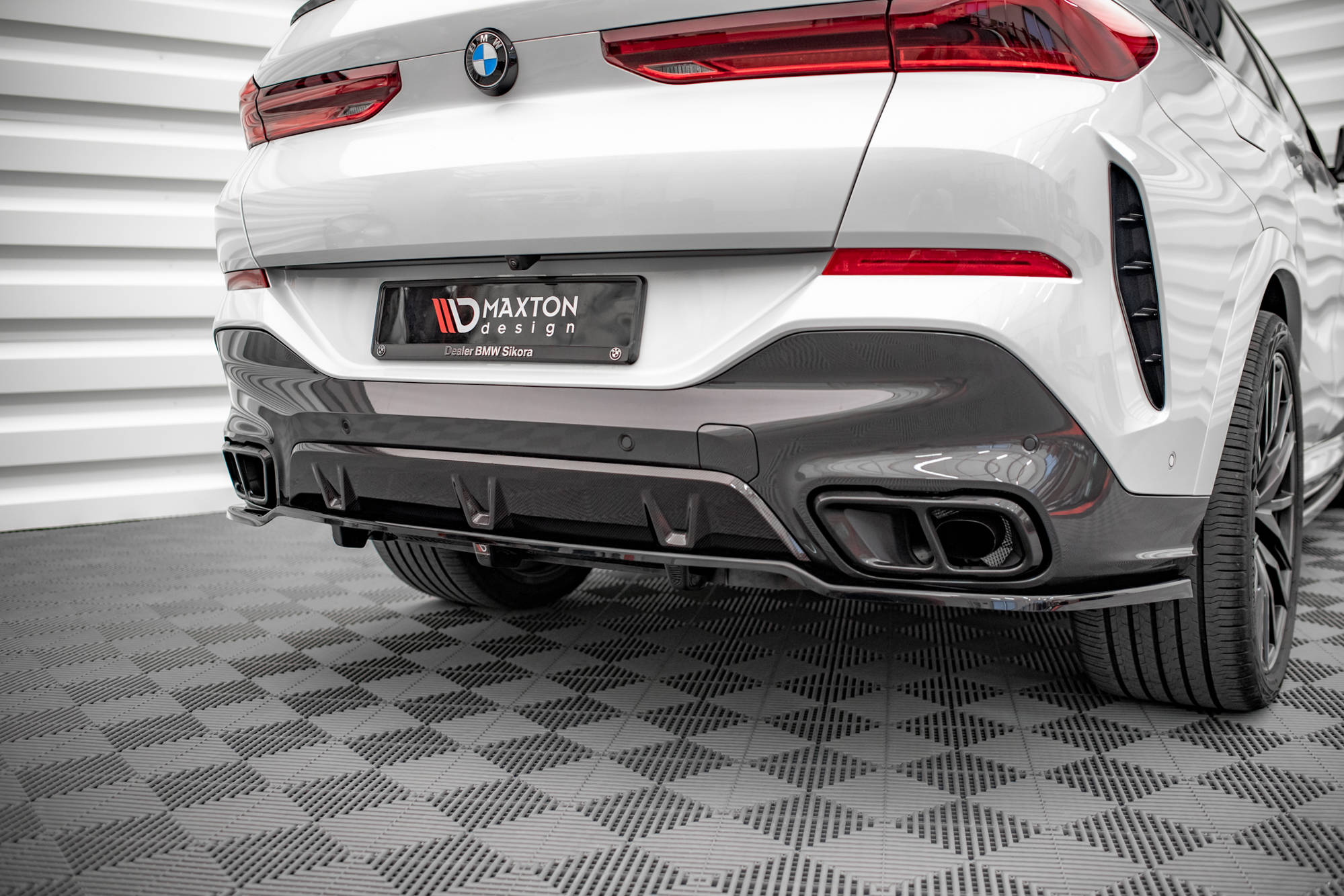 Mittlerer Cup Diffusor V1 DTM Look Heck Ansatz für BMW X6 M - Paket G06