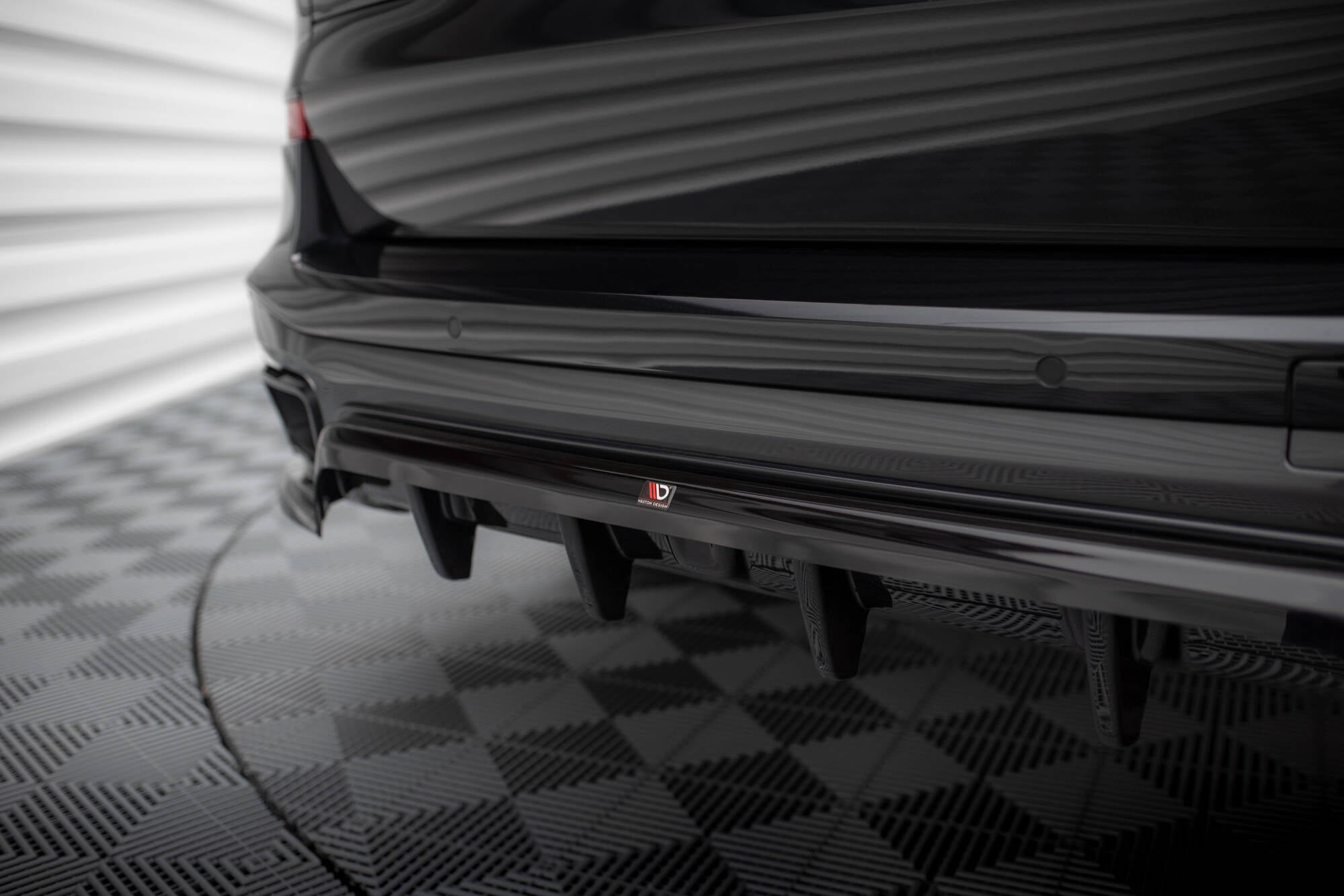 Mittlerer Cup Diffusor DTM Look Heck Ansatz für BMW X5 M-Paket G05
