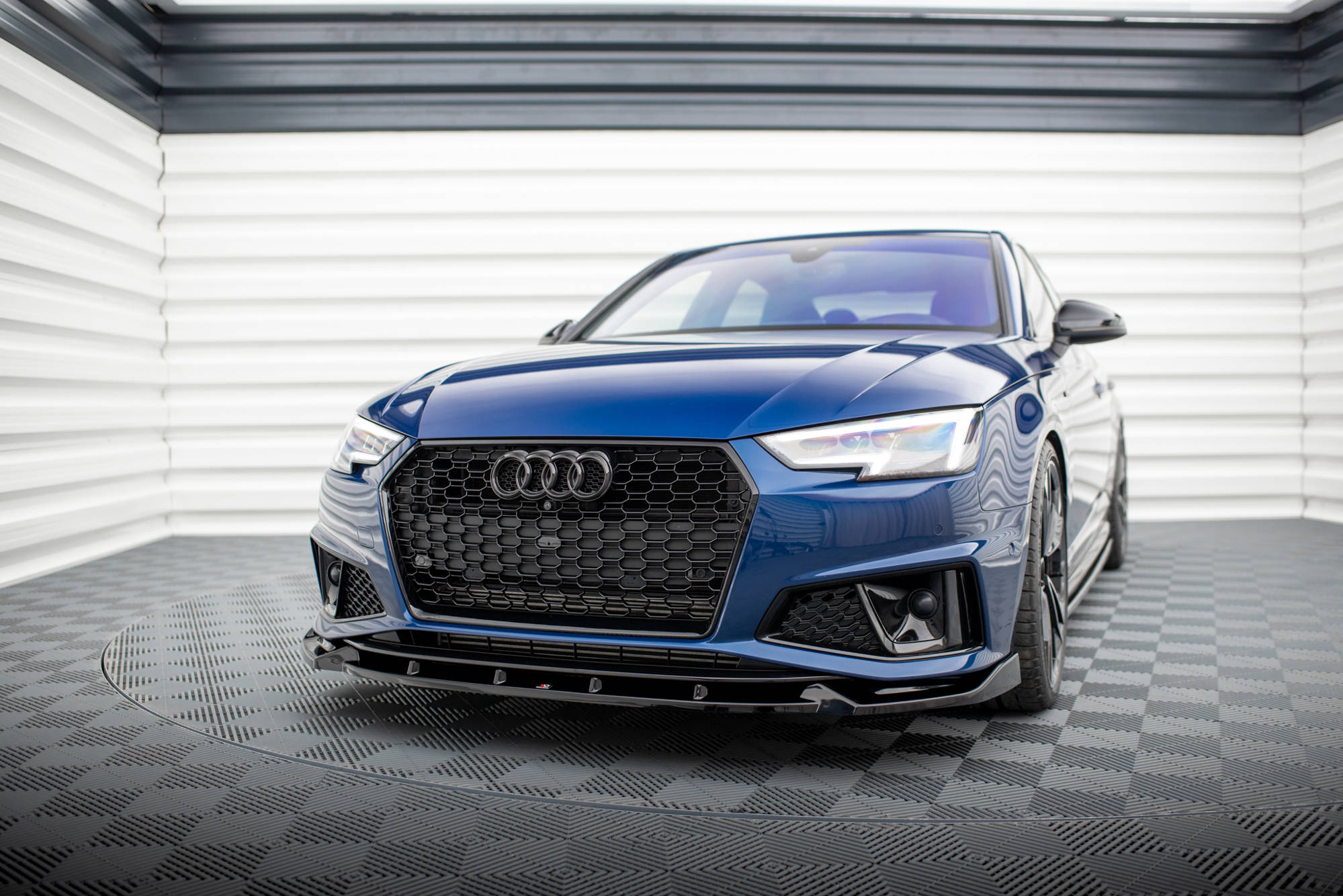 Frontlippe V1 für Audi A4 Competition B9