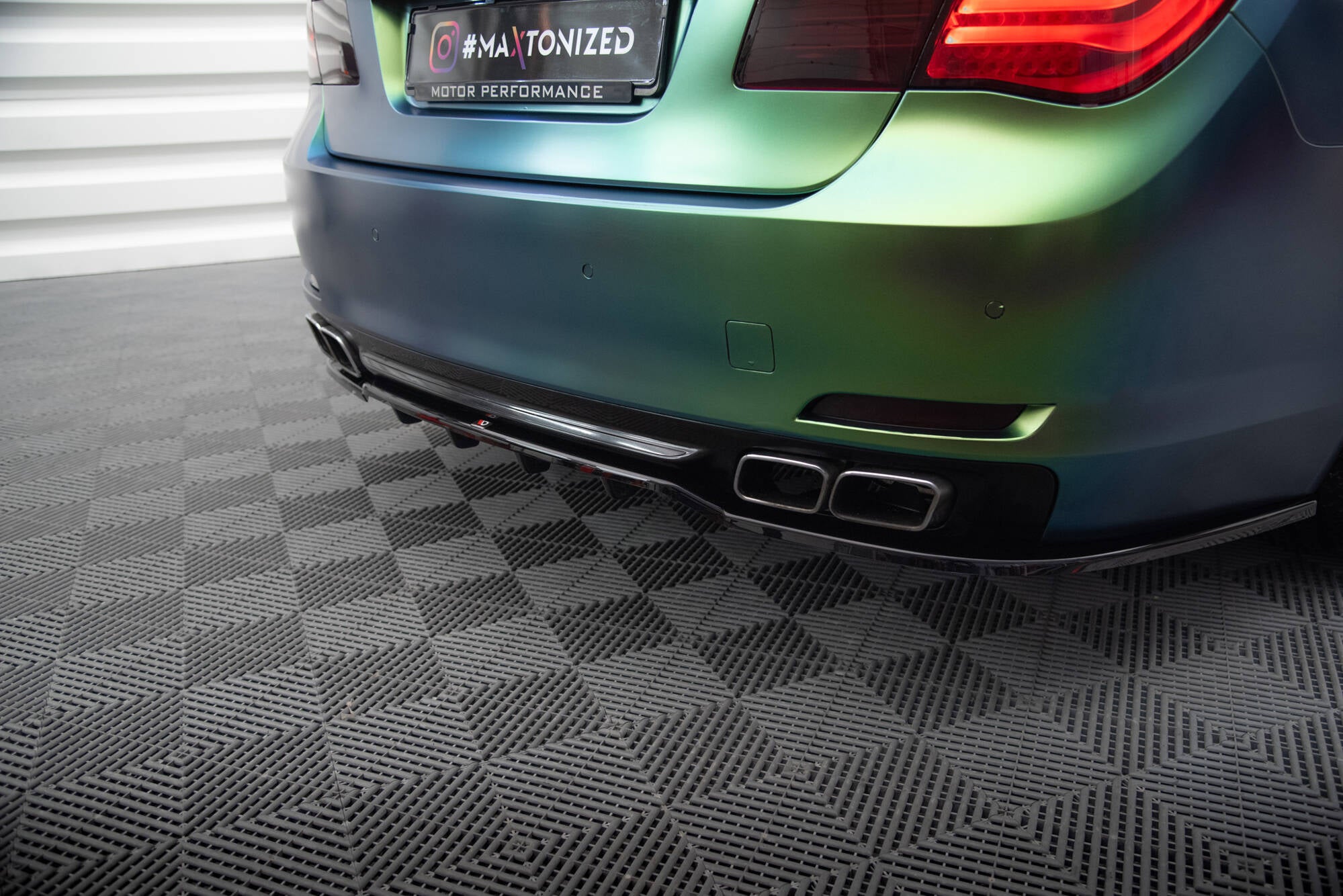 Mittlerer Cup Diffusor DTM Look Heck Ansatz für BMW 7 F01