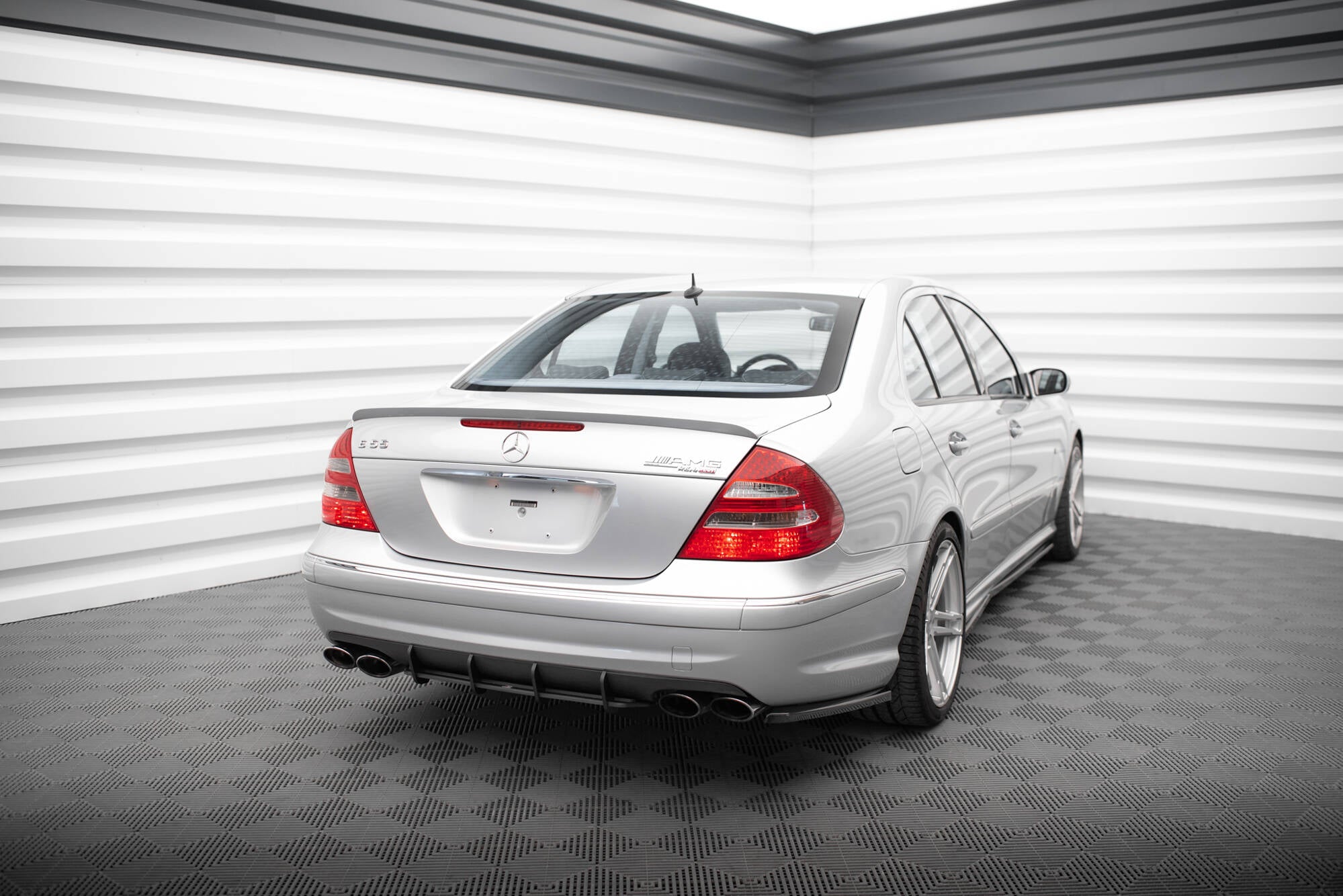 Street Pro Diffusor für Mercedes-Benz E 55 AMG W211