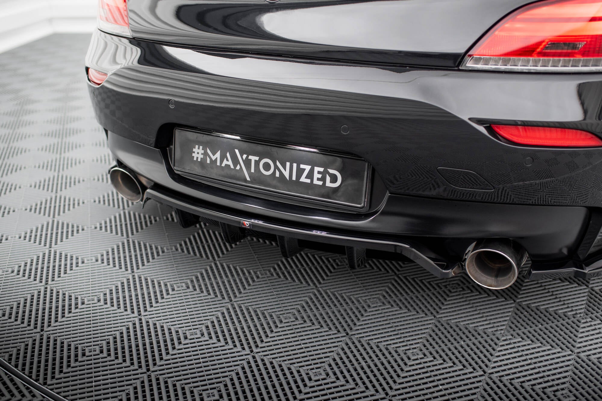 Mittlerer Cup Diffusor DTM Look Heck Ansatz für BMW Z4 M-Paket E89 Facelift