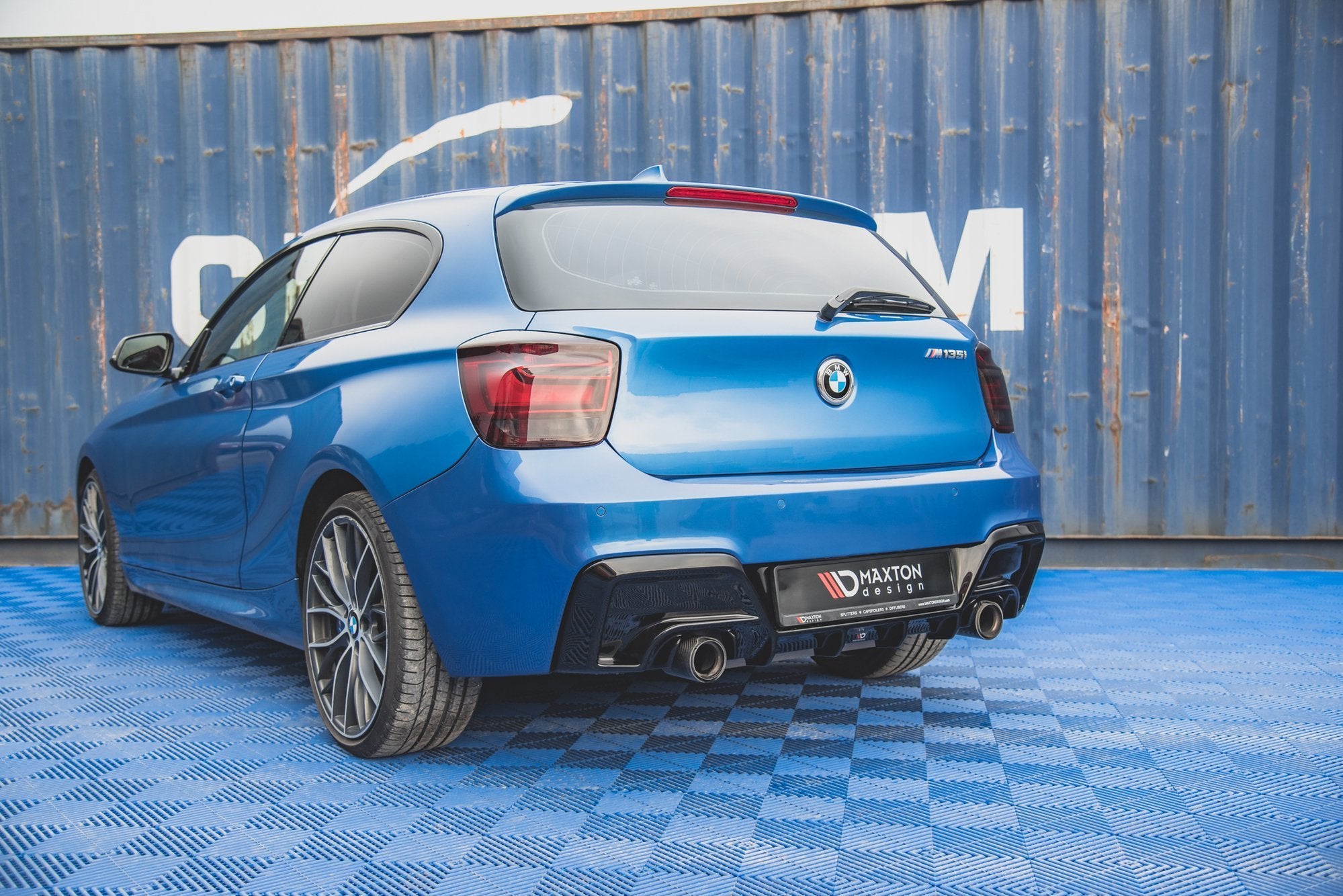 Diffusor V1 Heck Ansatz für BMW M135i F20