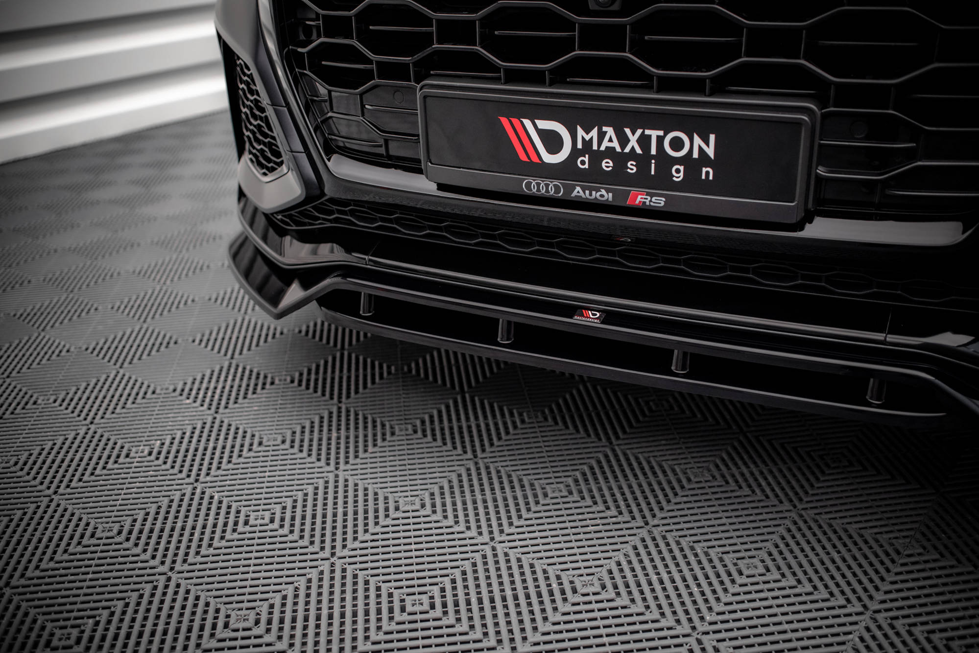 Frontlippe V3 für Audi RSQ8 Mk1