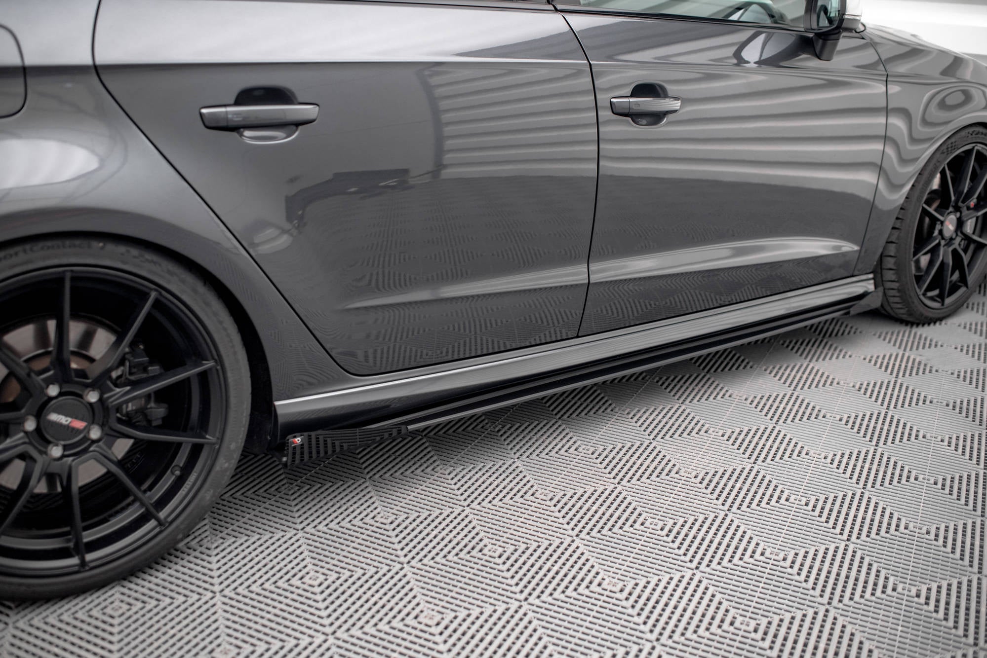 Street Pro Seitenschweller Ansatz für + Flaps Audi S3 / A3 S-Line Sportback 8V Facelift