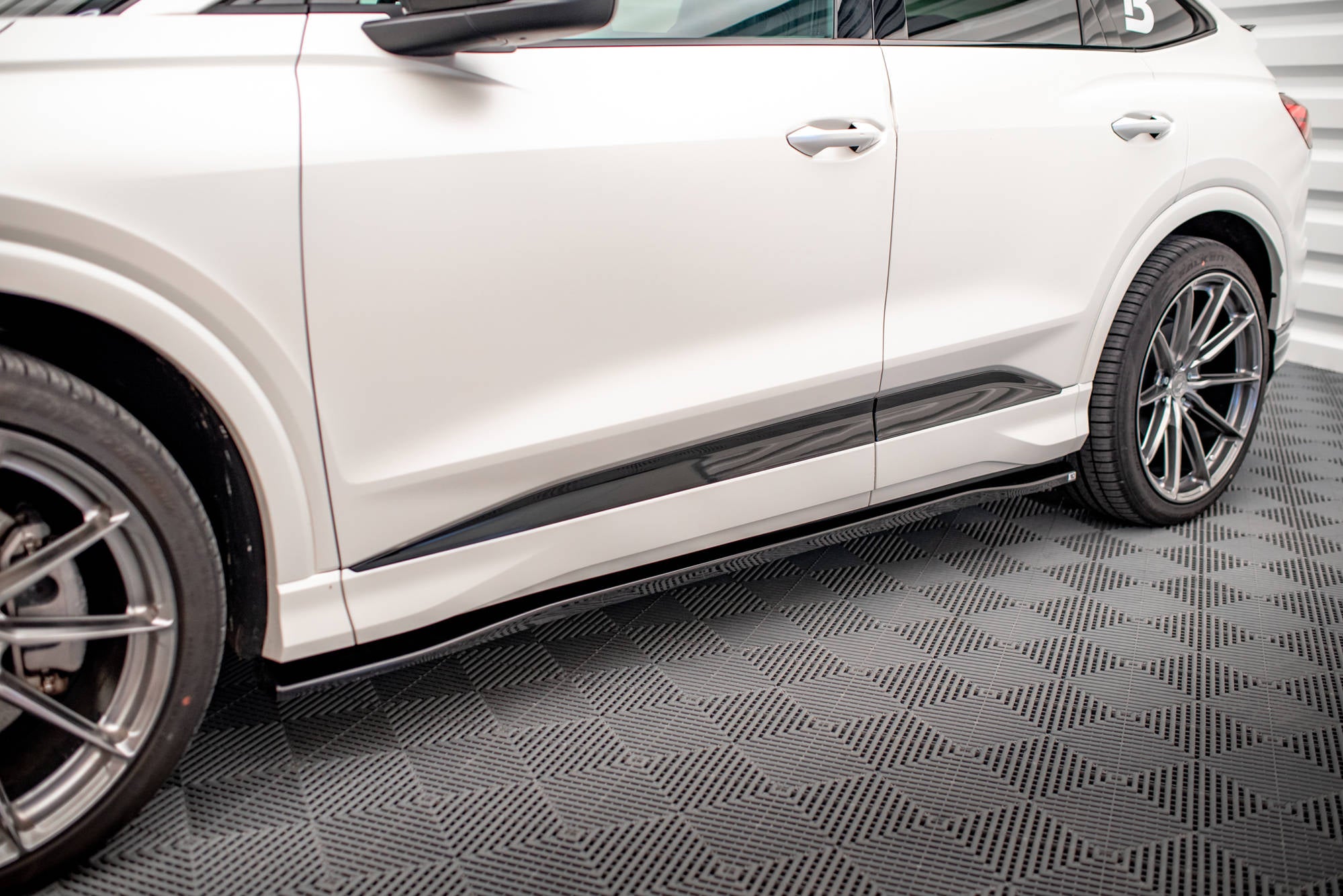 Seitenschweller Ansatz für Audi Q4 e-tron Sportback S-line Mk1