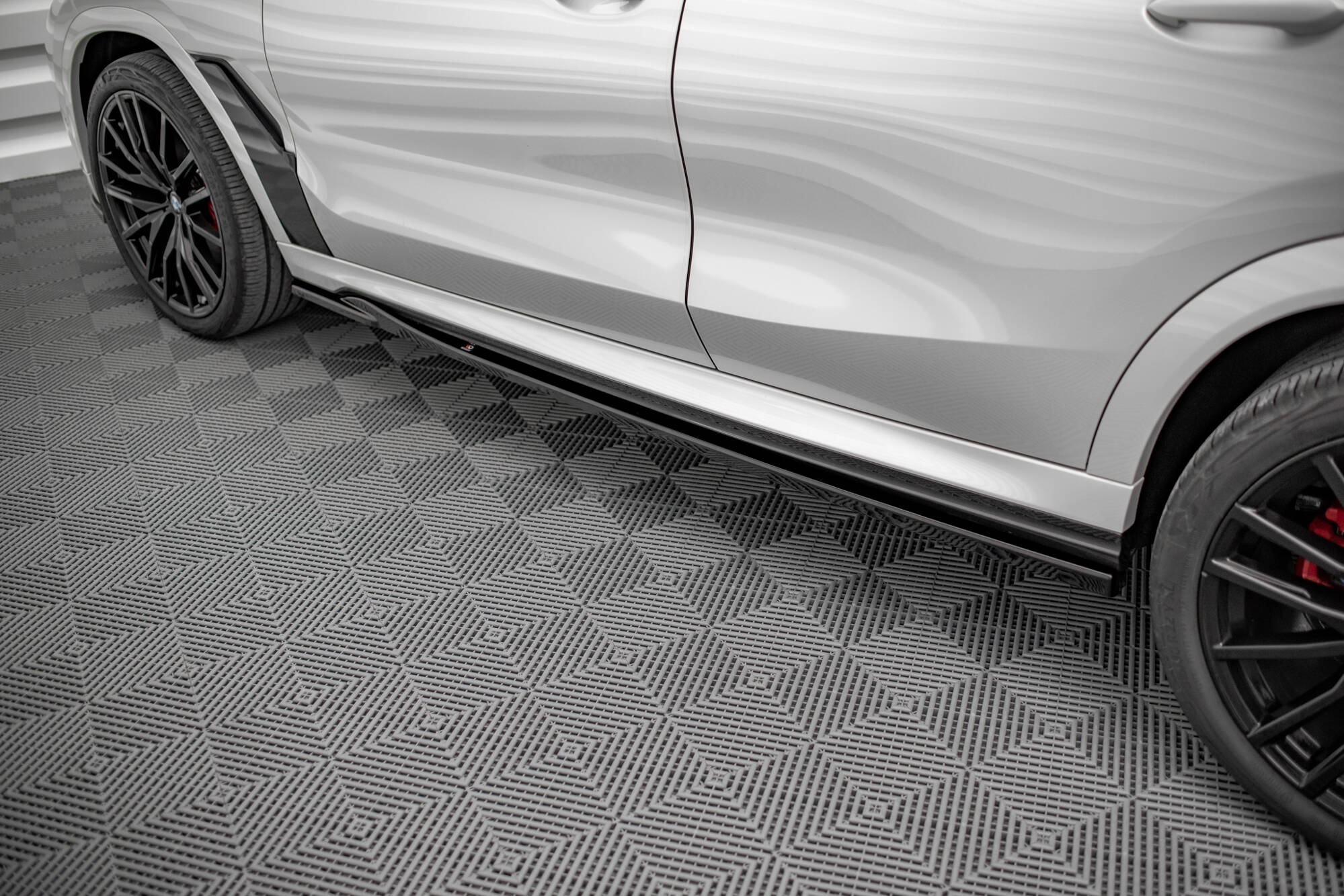 Seitenschweller V1 Ansatz für für BMW X6 M F96 / X6 M - Paket G06