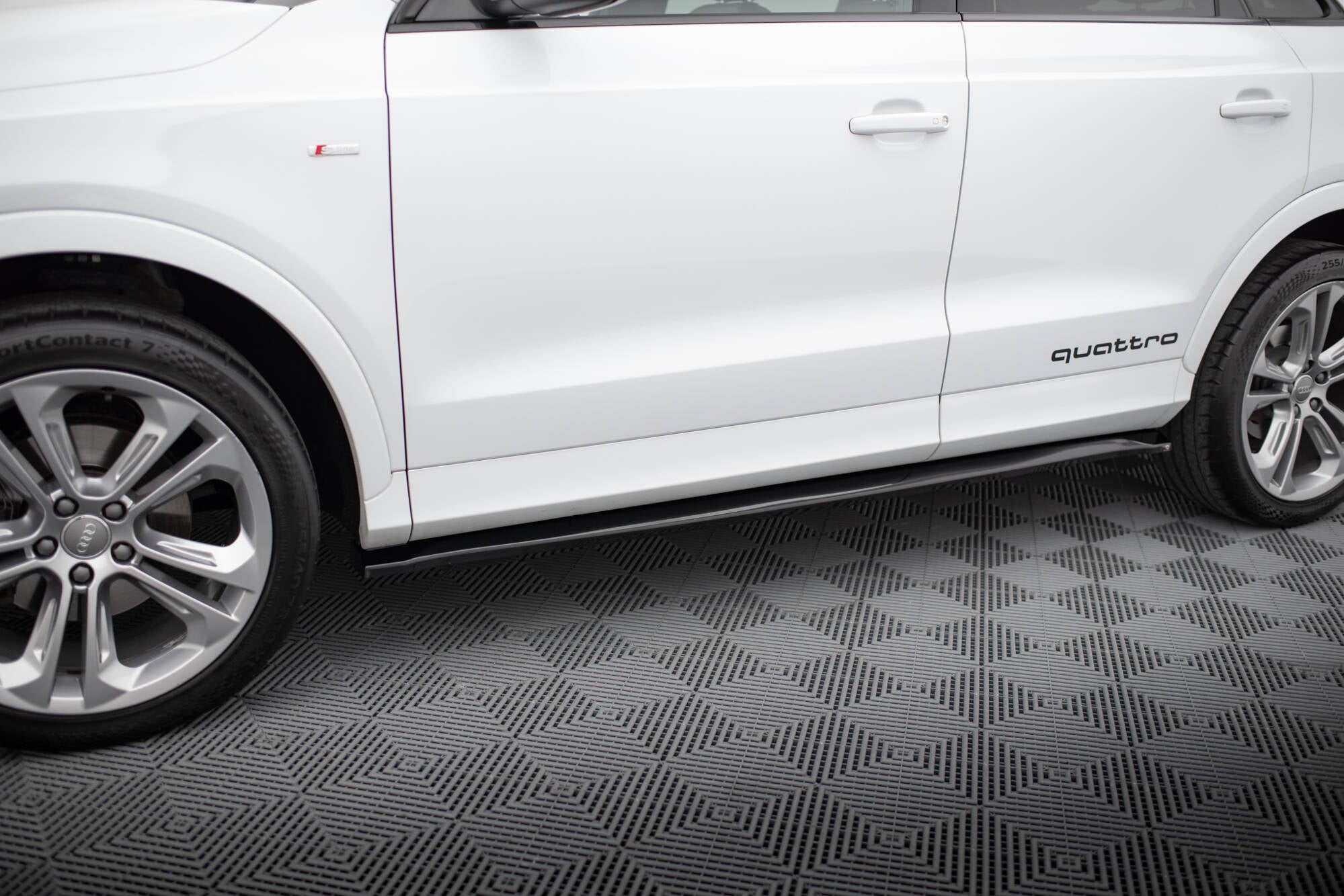 Seitenschweller Ansatz für Audi Q3 S-line 8U