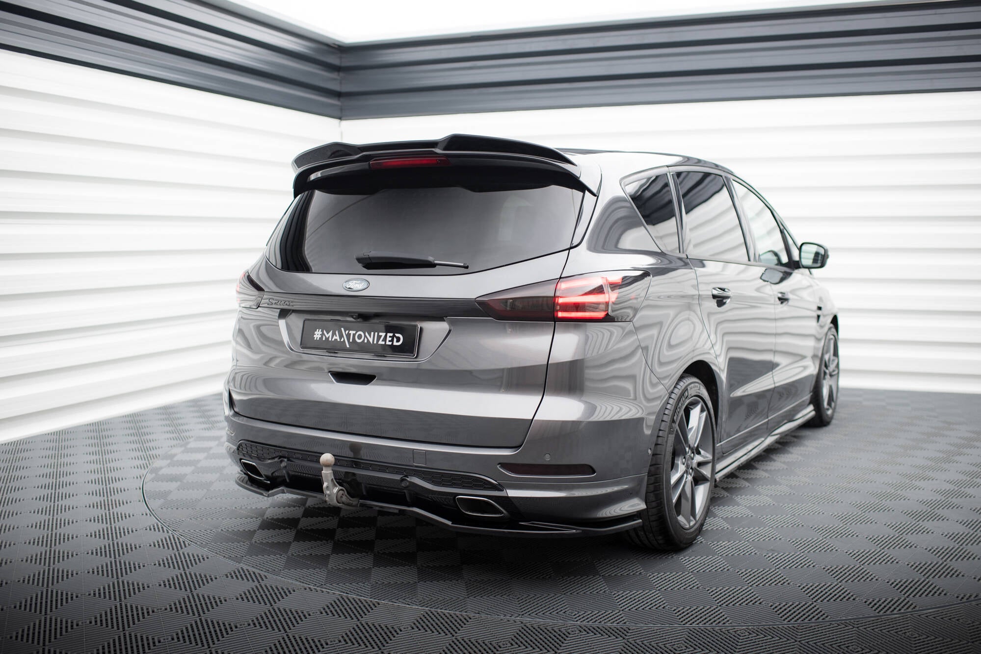 Mittlerer Cup Diffusor DTM Look Heck Ansatz für Ford S-Max ST-Line Mk2 Facelift
