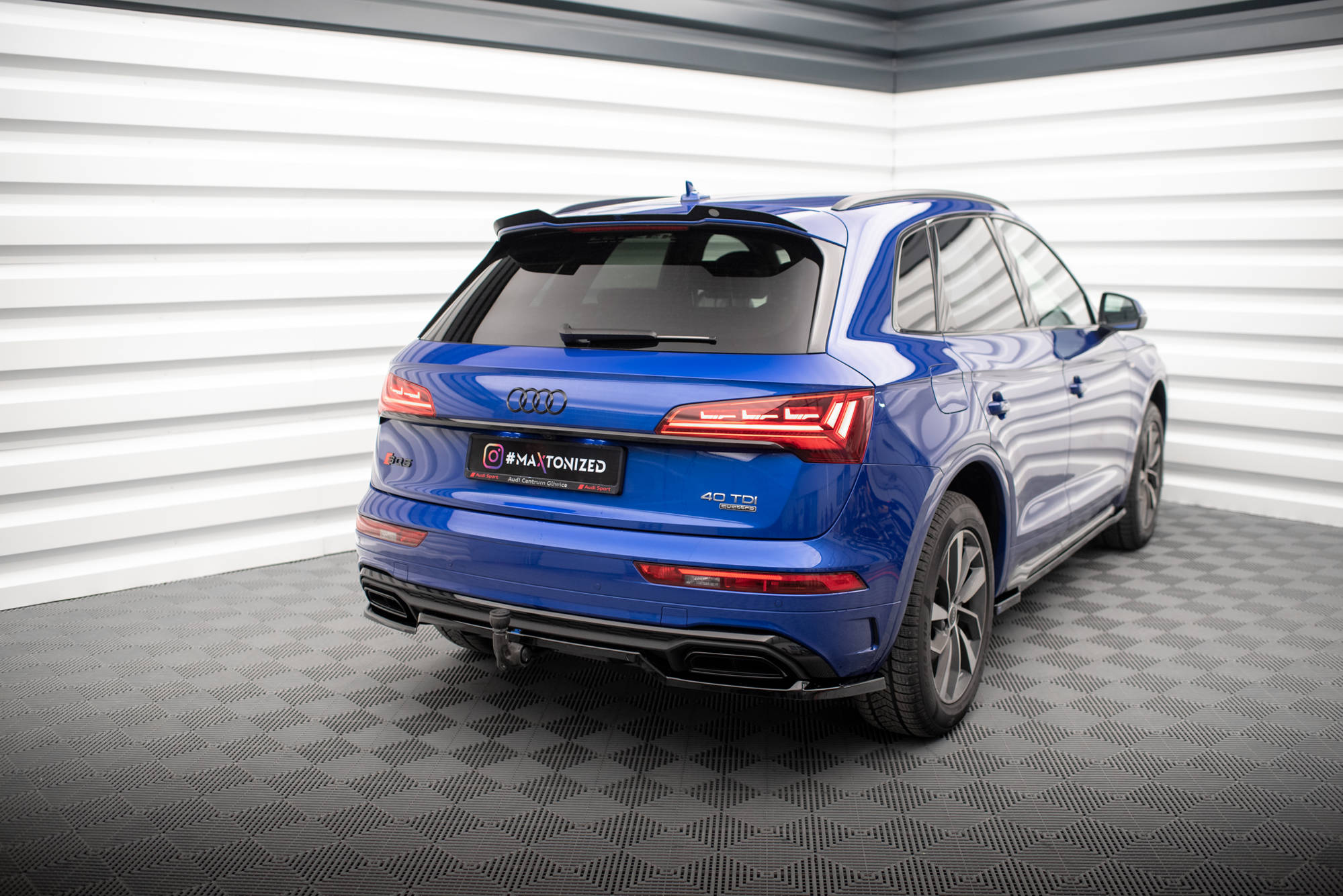Mittlerer Cup Diffusor DTM Look Heck Ansatz für Audi Q5 S-Line SUV Mk2 Facelift