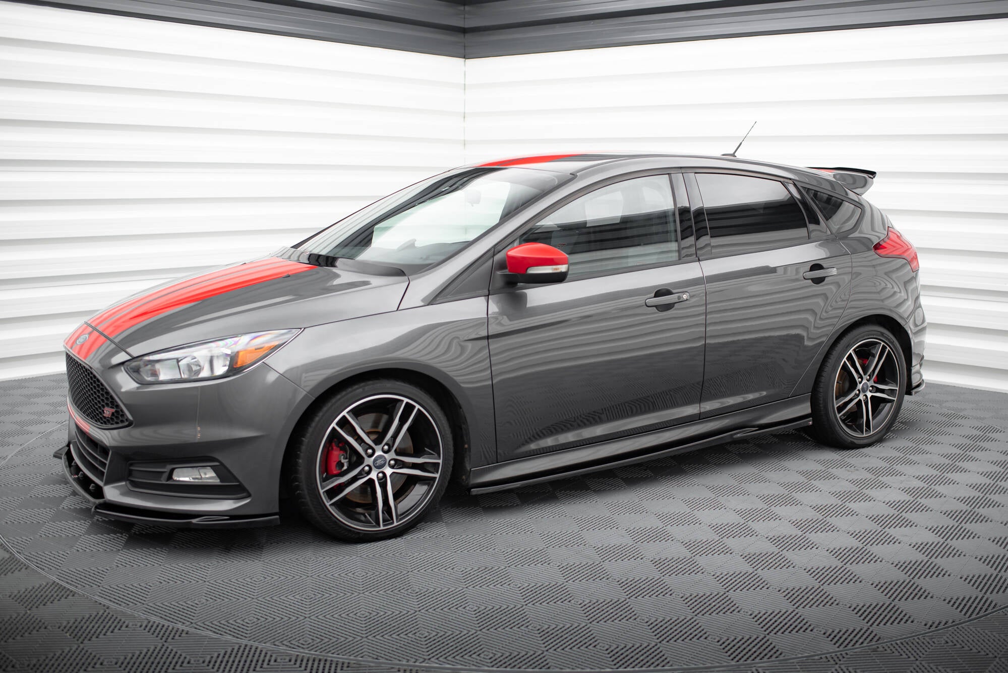 Seitenschweller V2 Ansatz für Ford Focus ST Mk3