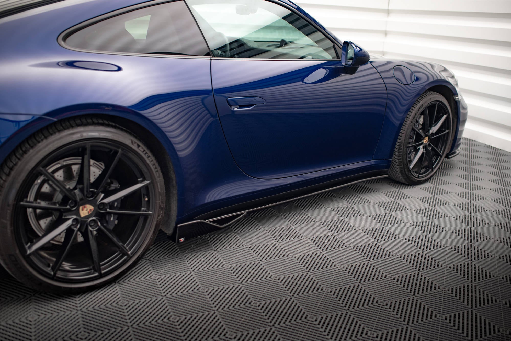 Seitenschweller V2 Ansatz für Porsche 911 Carrera Aero / Carrera GTS 992