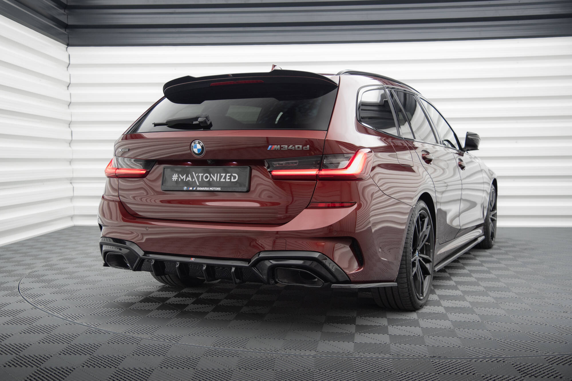 Diffusor Heck Ansatz für BMW M340i G20 / G21 (Passend für Fahrzeuge mit Anhängerkupplung)