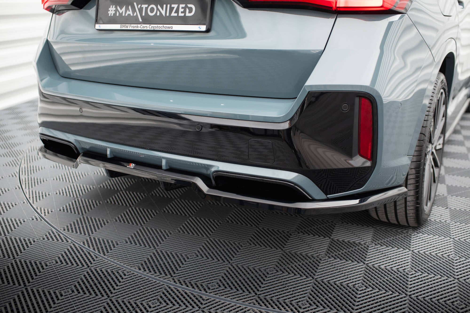 Mittlerer Cup Diffusor DTM Look Heck Ansatz für BMW X1 M-Paket U11