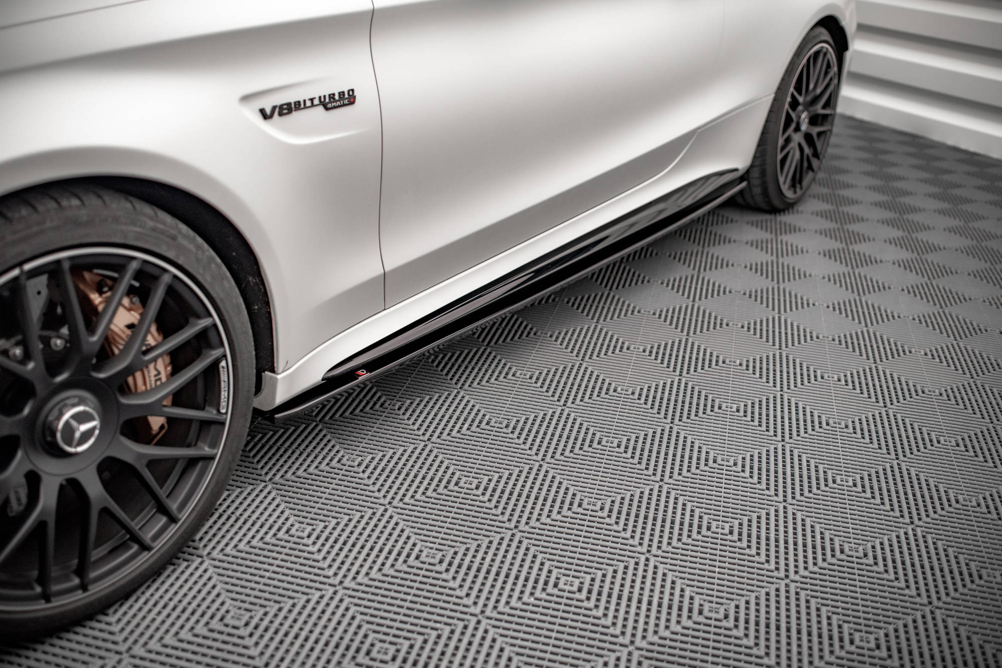 Seitenschweller V1 Ansatz für für Mercedes-AMG C 63 AMG Coupe C205 Facelift schwarz matt