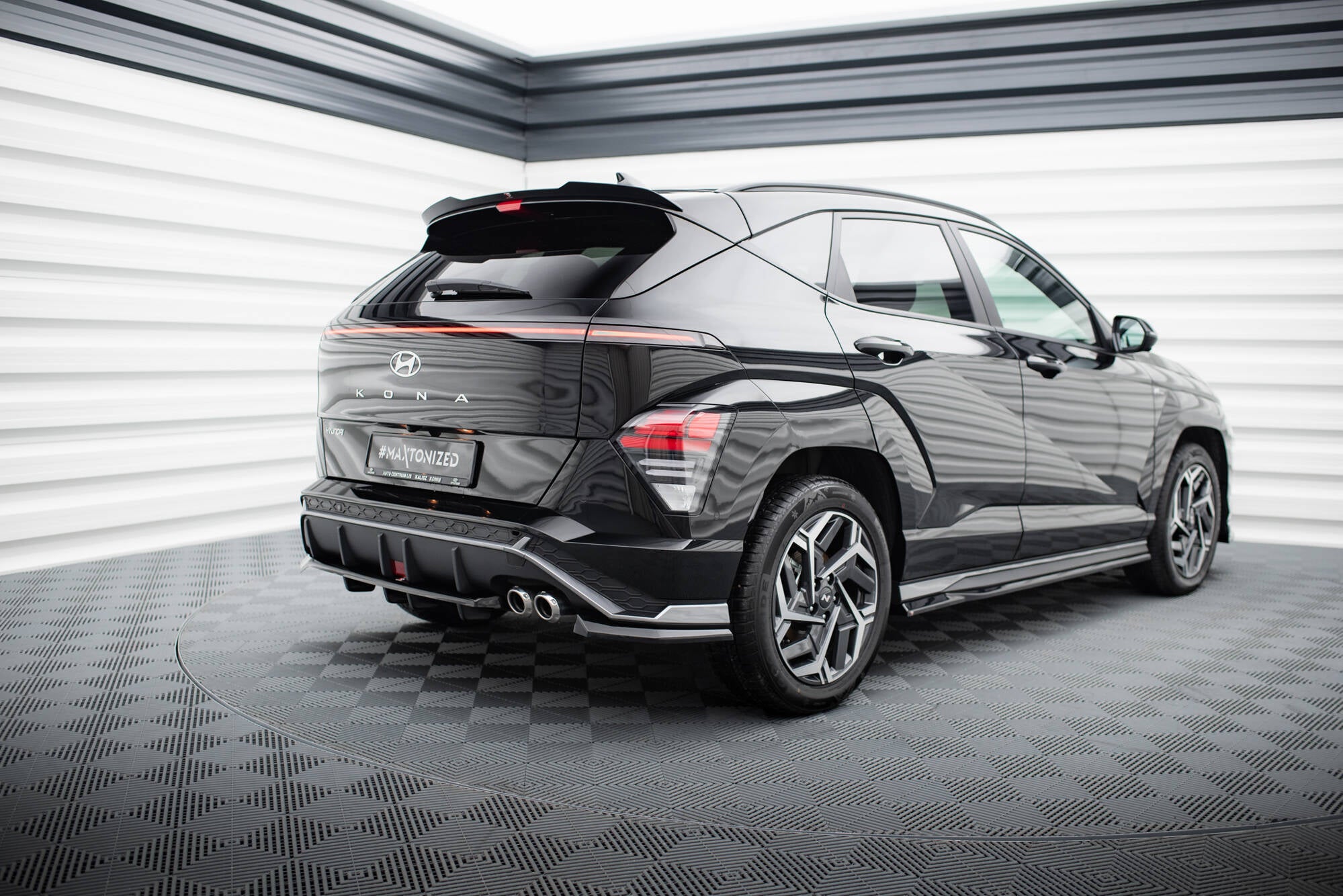 Mittlerer Cup Diffusor DTM Look Heck Ansatz für Hyundai Kona N-Line Mk2