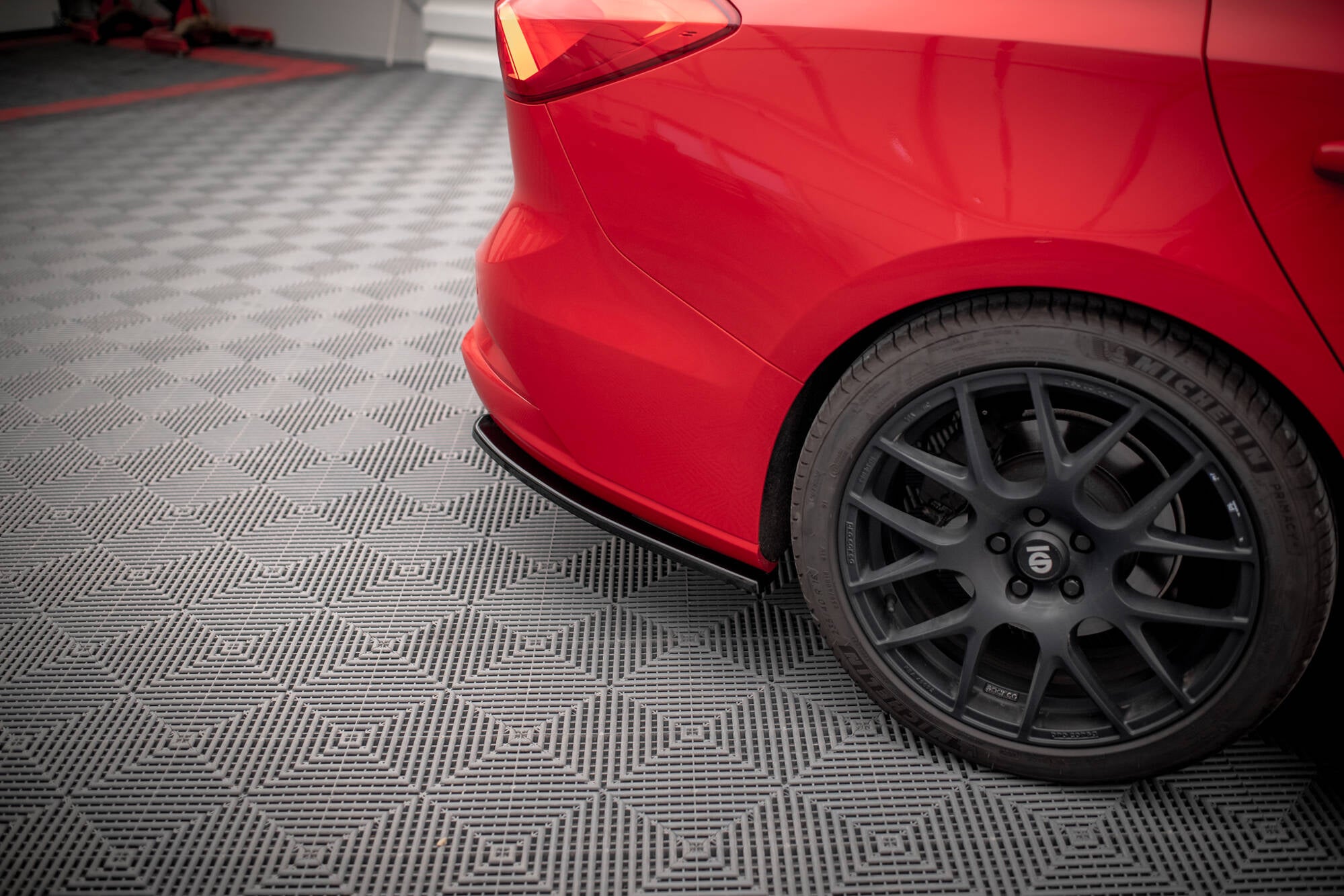 Heck Ansatz Flaps Diffusor V5 für Ford Focus Kombi ST Mk4