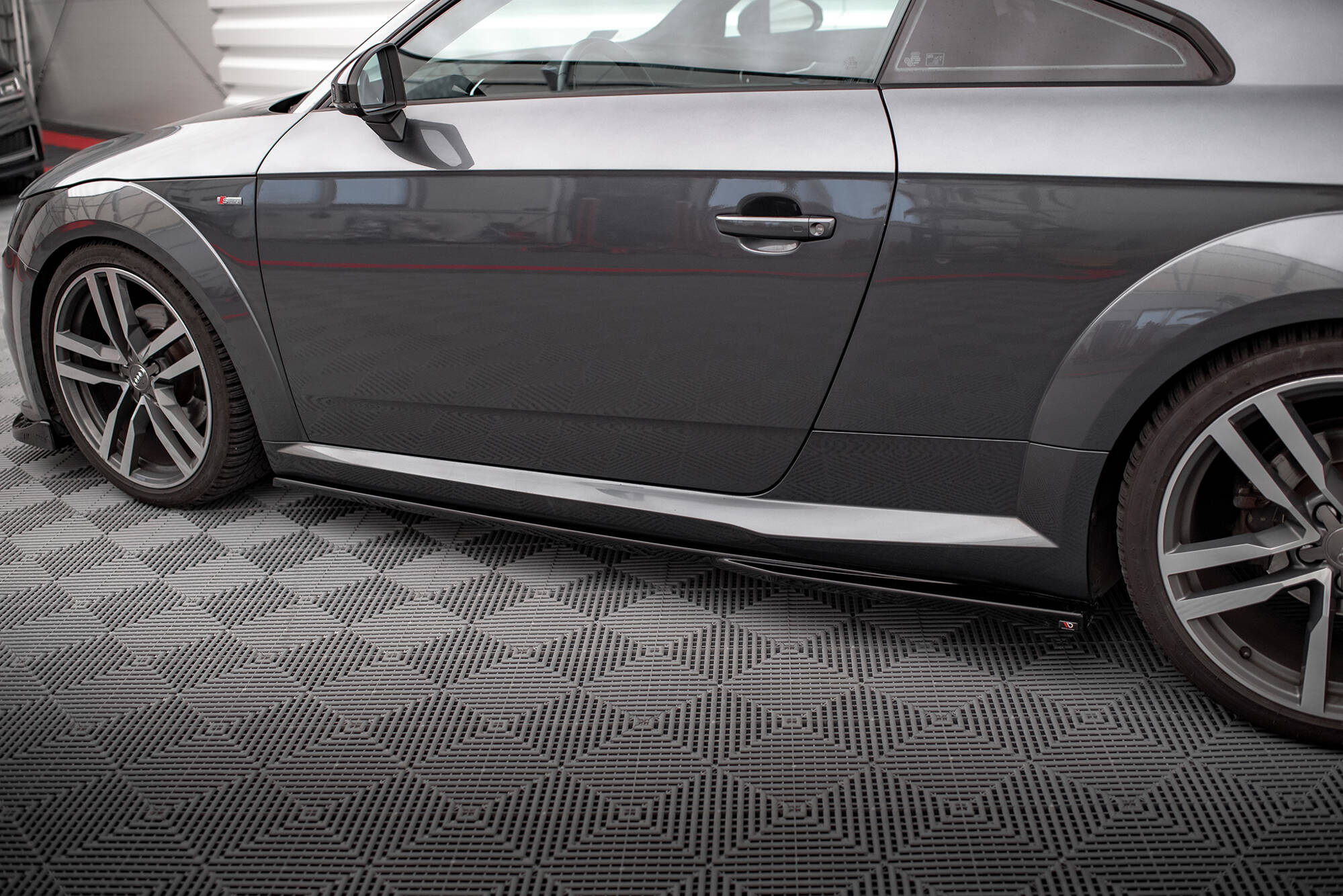 Seitenschweller Ansatz für Audi TT S-Line 8S