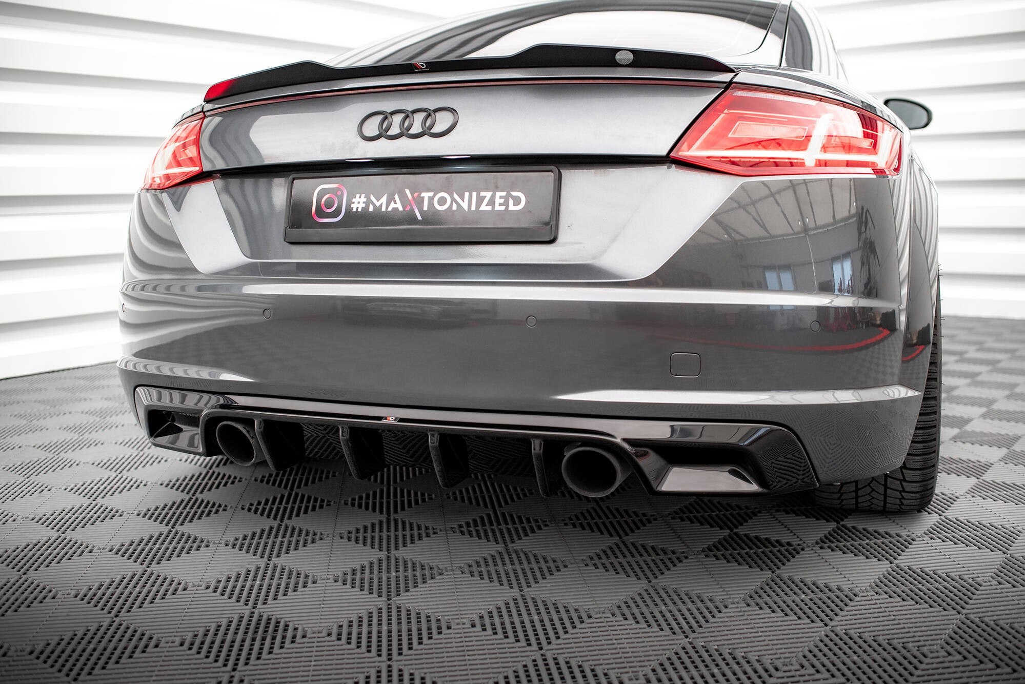 Diffusor Heck Ansatz für Audi TT S-Line 8S