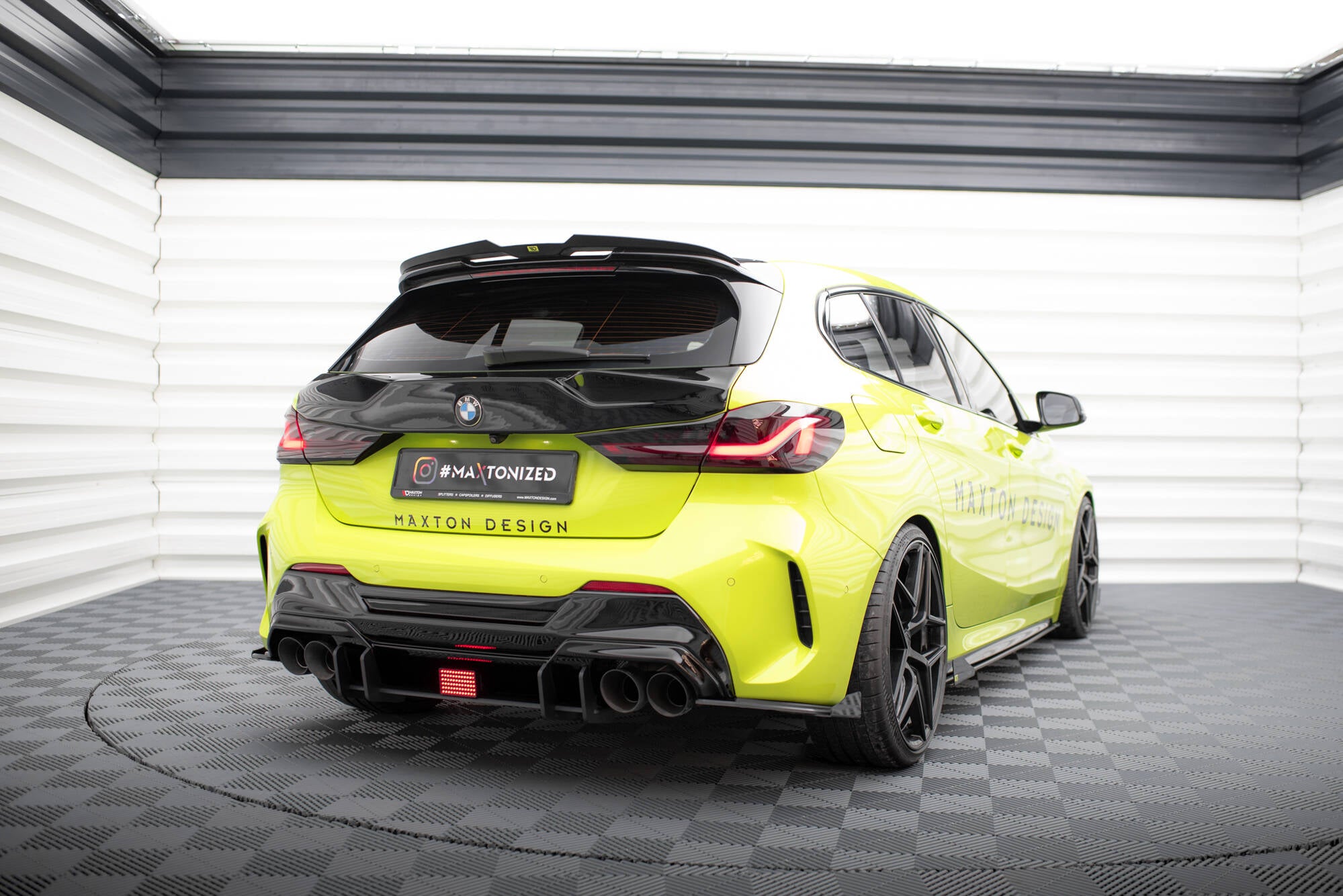 Street Pro Flaps Heckansatz V2 Diffusor +Flaps für BMW 1er F40 M - Paket / M135i