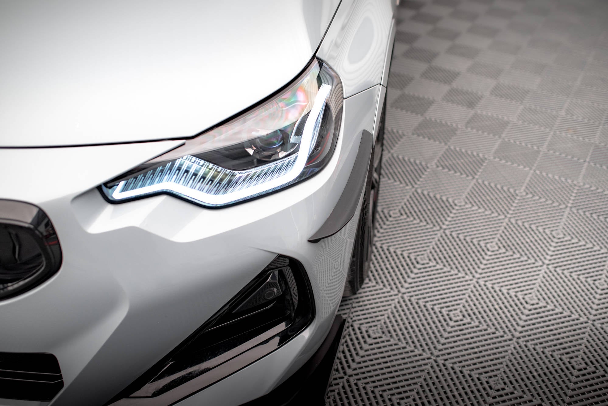 Stoßstangen Flaps Wings vorne Canards für BMW 2 Coupe M-Paket / M240i G42