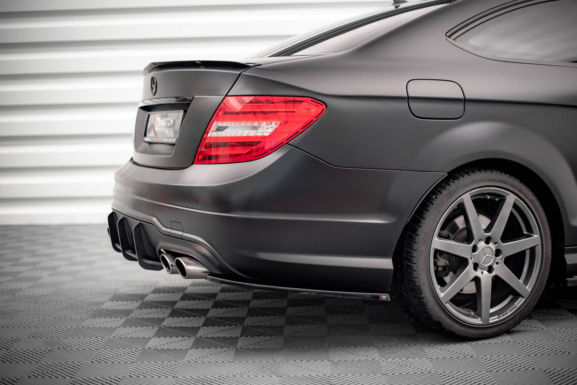 Heck Ansatz Flaps Diffusor für Mercedes-Benz C Coupe / Limousine / Kombi AMG-Line C204 / W204 Facelift / S204 Facelift