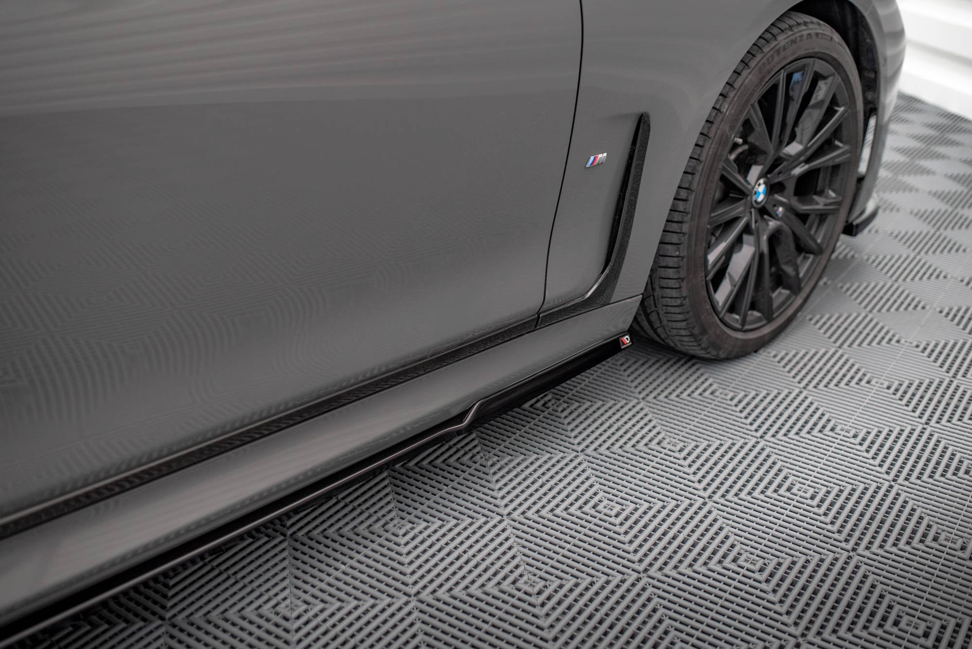 Seitenschweller V1 Ansatz für für BMW 7 M - Paket G11