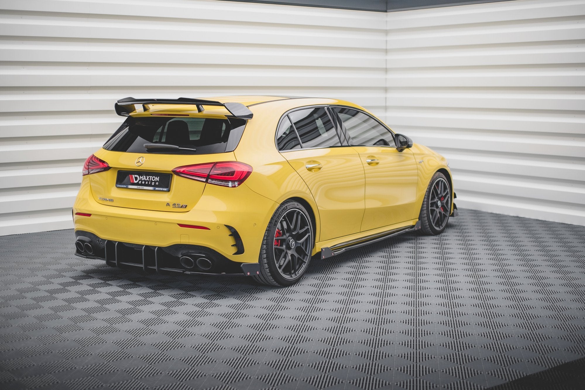 Heck Ansatz Flaps Diffusor V2 + Flaps für Mercedes-AMG A 45 S Aero Pack W177