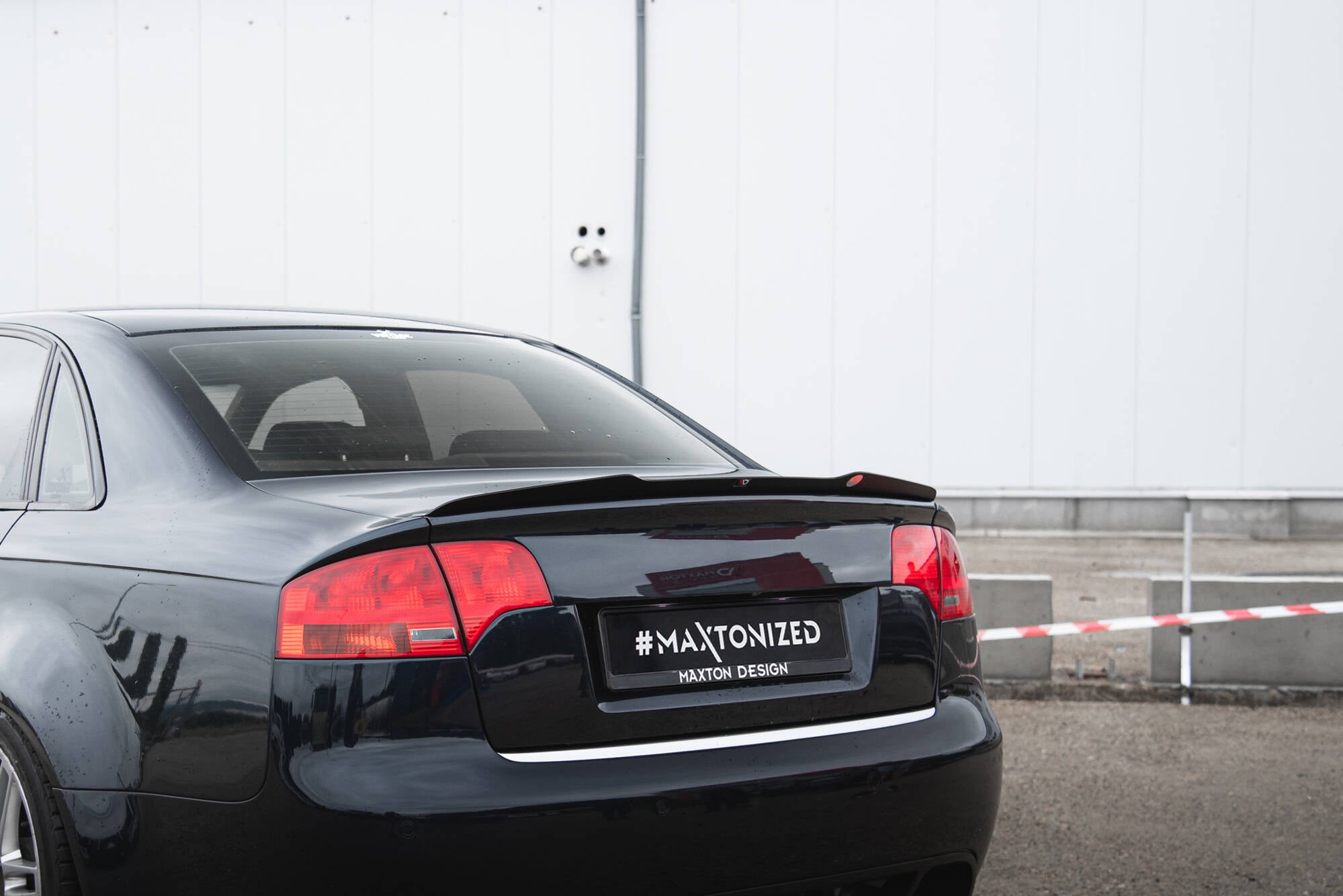 Spoiler CAP für Audi RS4 Limousine B7