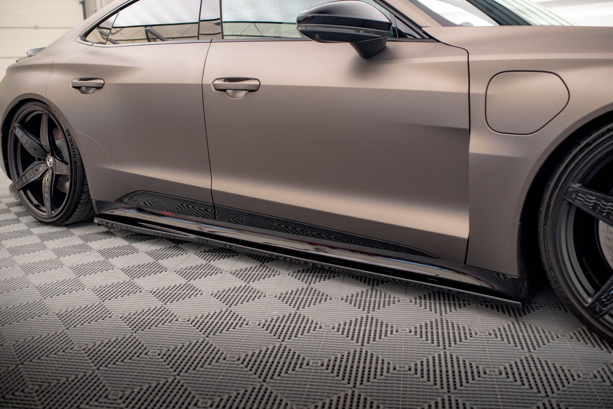 Seitenschweller V1 Ansatz für für Audi e-Tron GT / RS GT Mk1