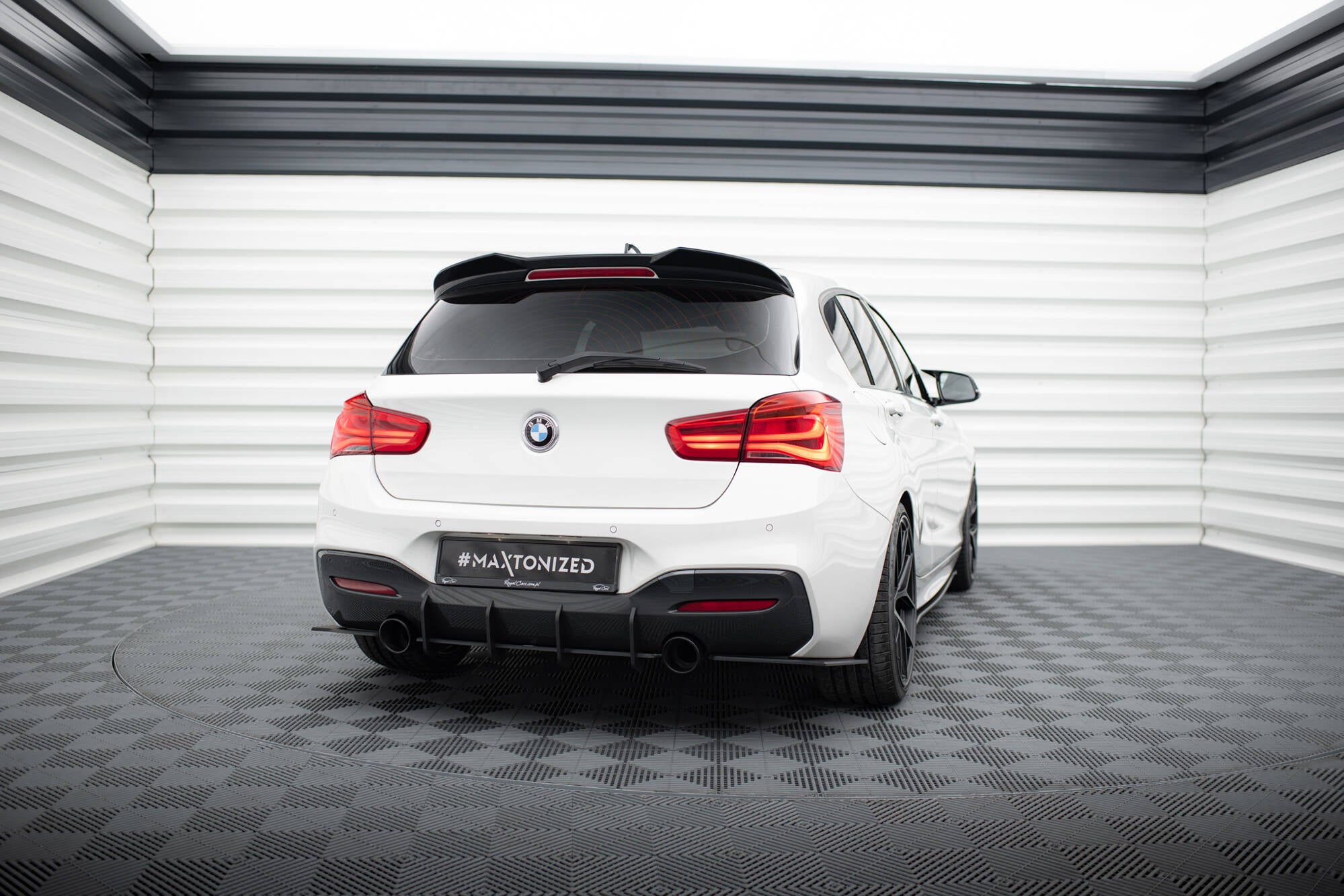 Street Pro Flaps Heckansatz V2 Diffusor für BMW 1er F20 M140i