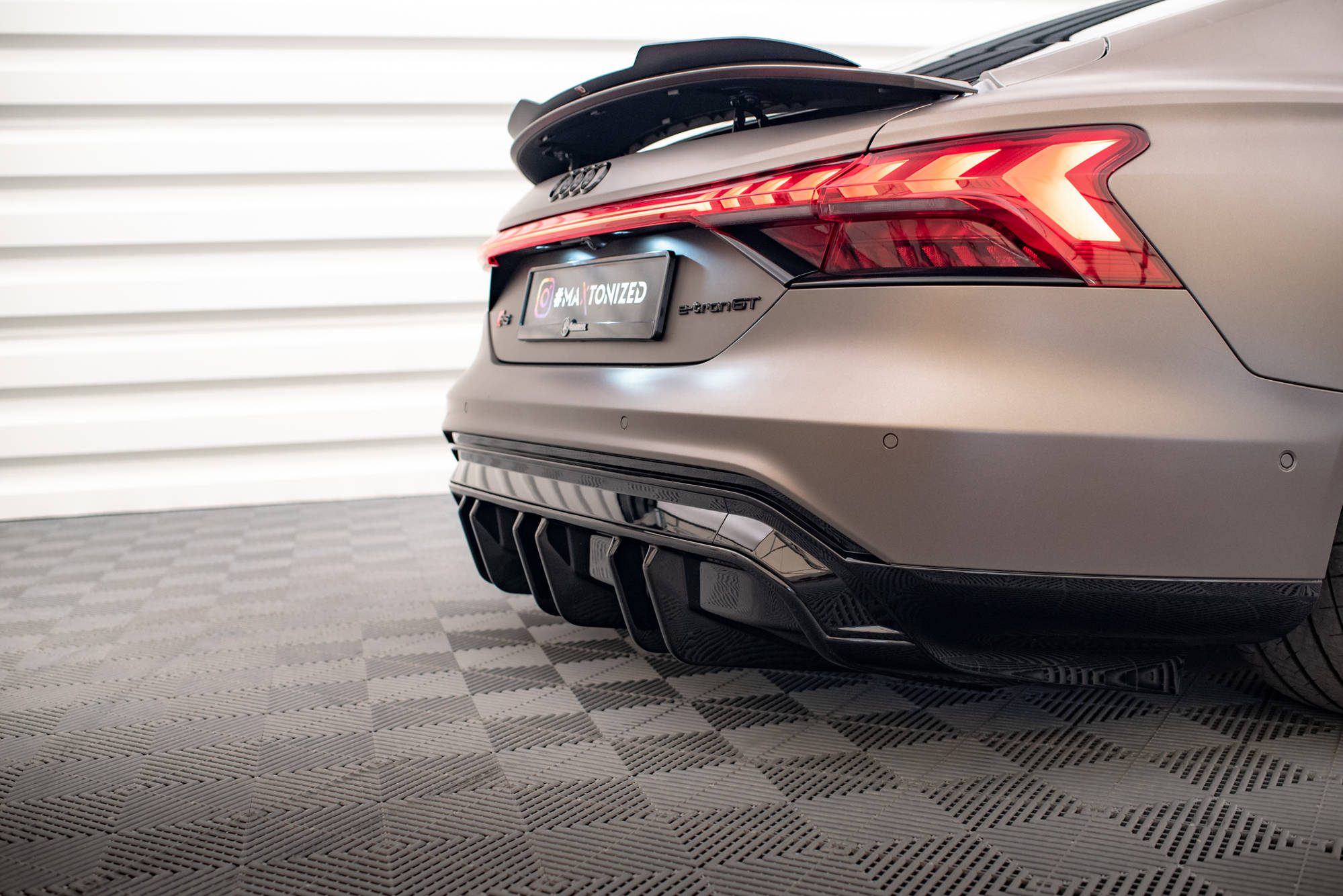 Diffusor Heck Ansatz für Audi e-Tron GT / RS GT Mk1