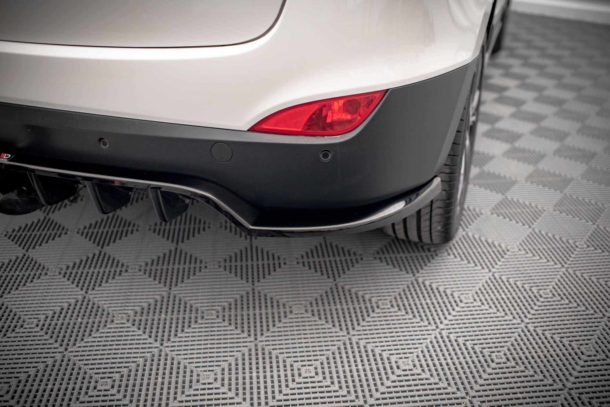 Mittlerer Cup Diffusor DTM Look Heck Ansatz für Hyundai ix35 Mk1