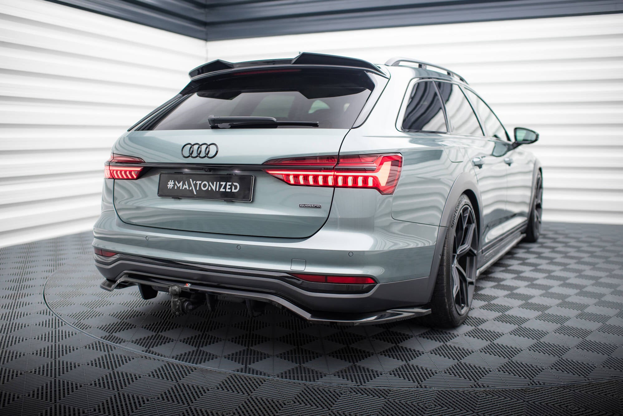Mittlerer Cup Diffusor DTM Look Heck Ansatz für Audi A6 Allroad C8