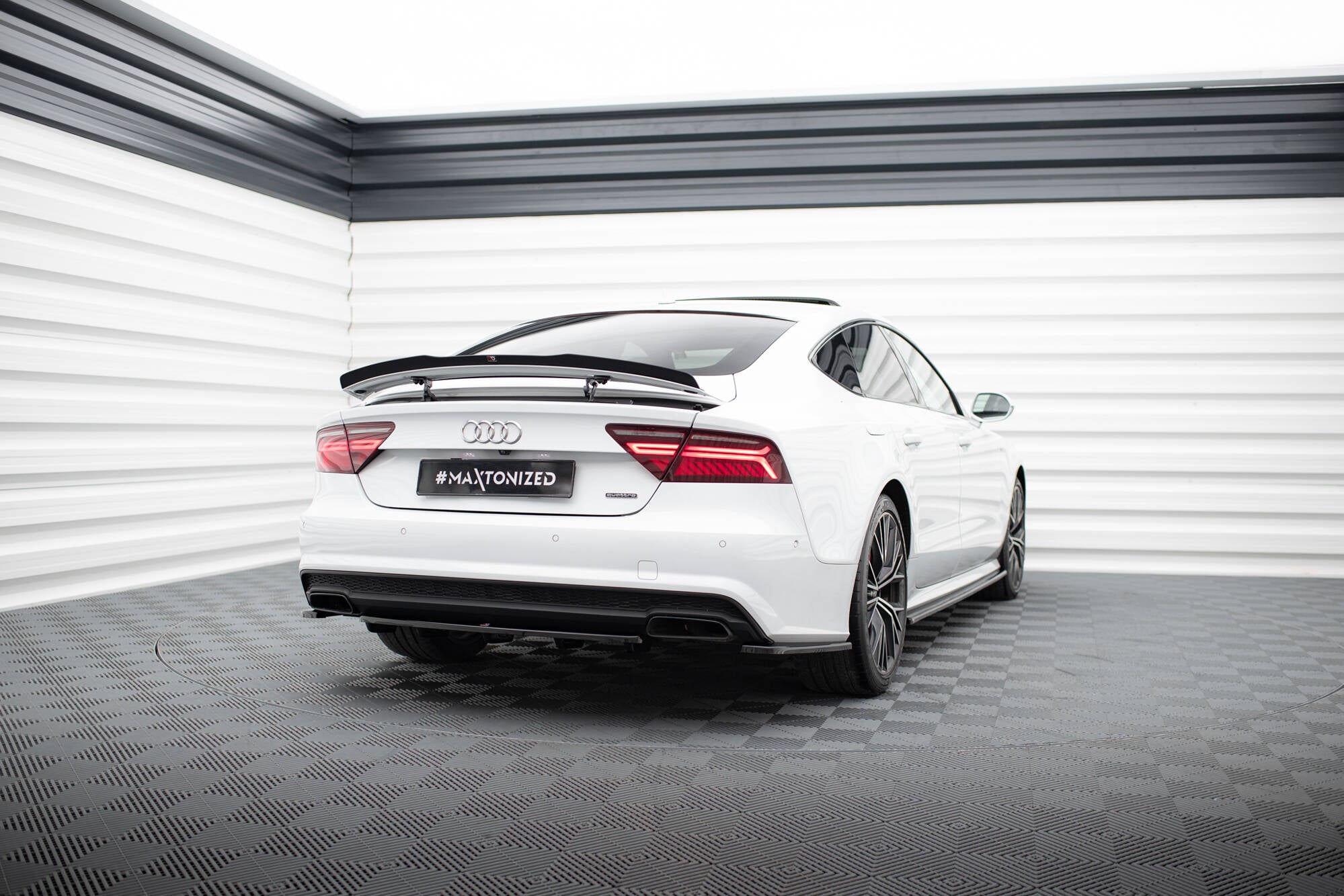 Heckansatz im DTM LOOK für Audi A7 S - Line C7 Facelift