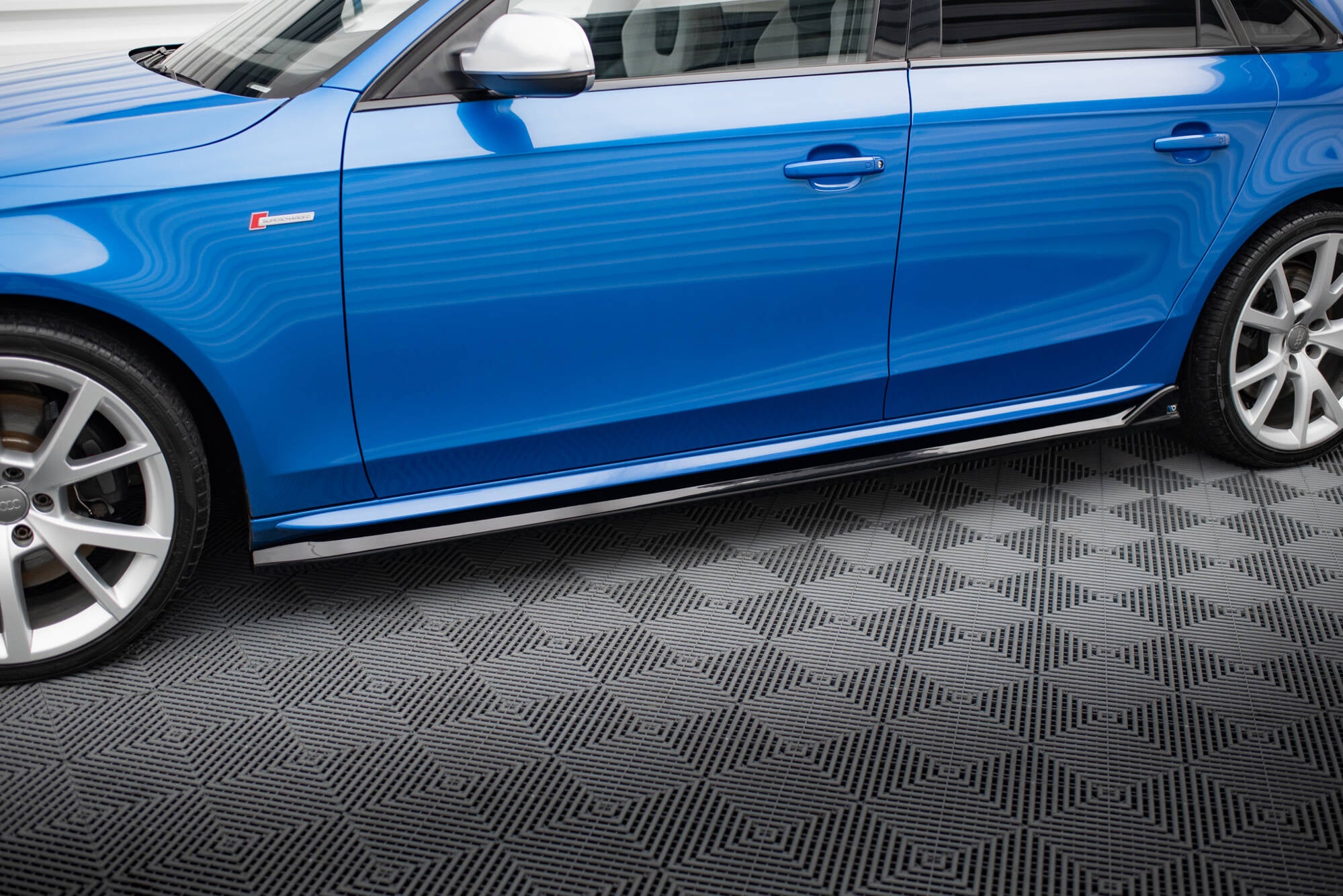 Seitenschweller V4 Ansatz für Audi A4 / A4 S-Line / S4 B8