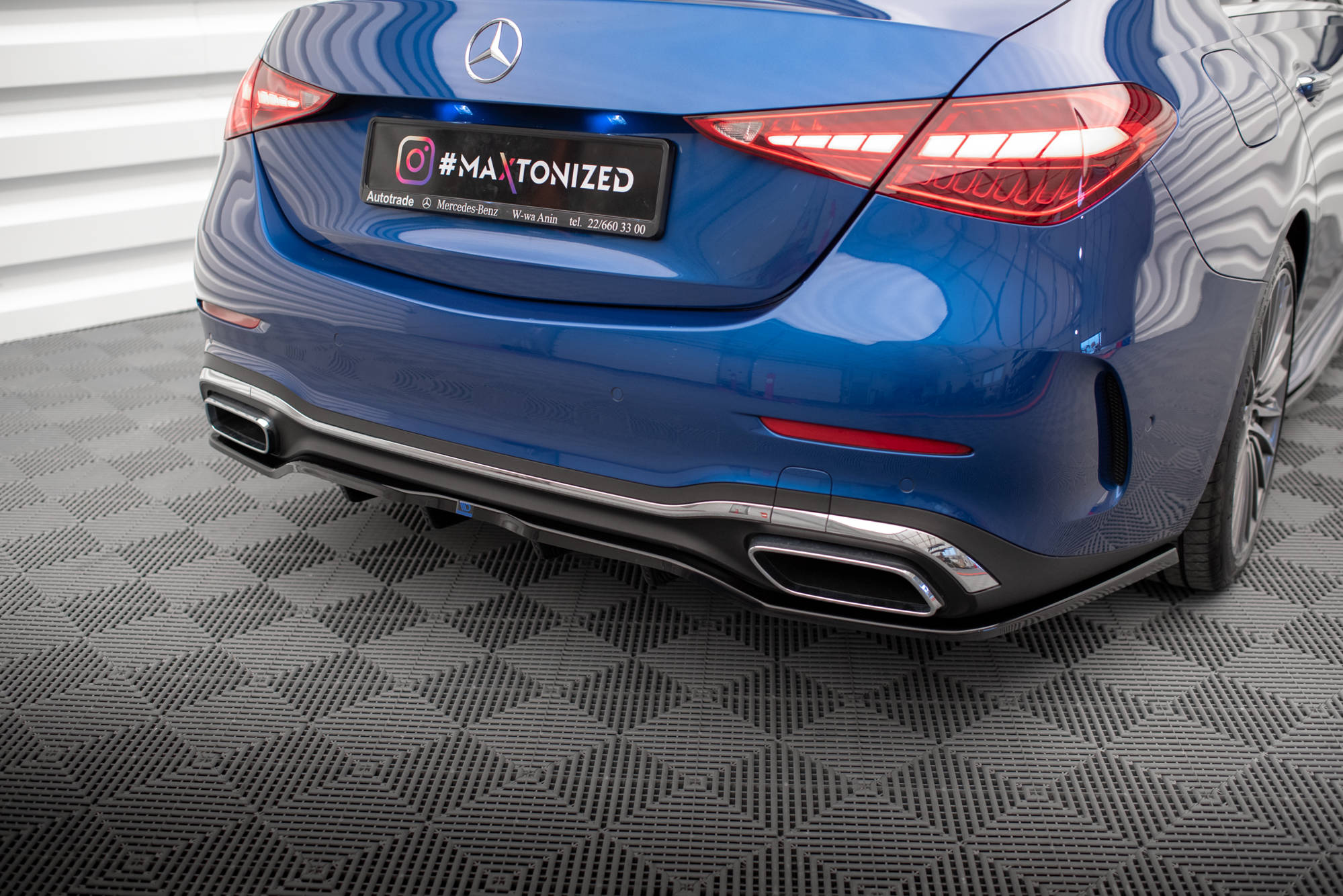 Mittlerer Cup Diffusor DTM Look Heck Ansatz für Mercedes-Benz C AMG-Line W206