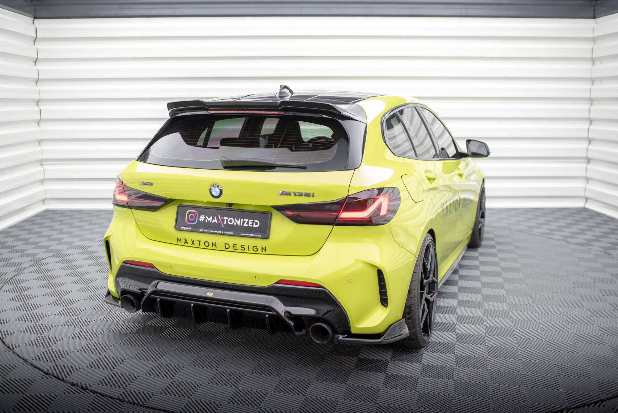 Flaps Heckansatz V8 Diffusor für (Für heckansatz ) BMW 1er M - Paket / M135i / 128ti F40