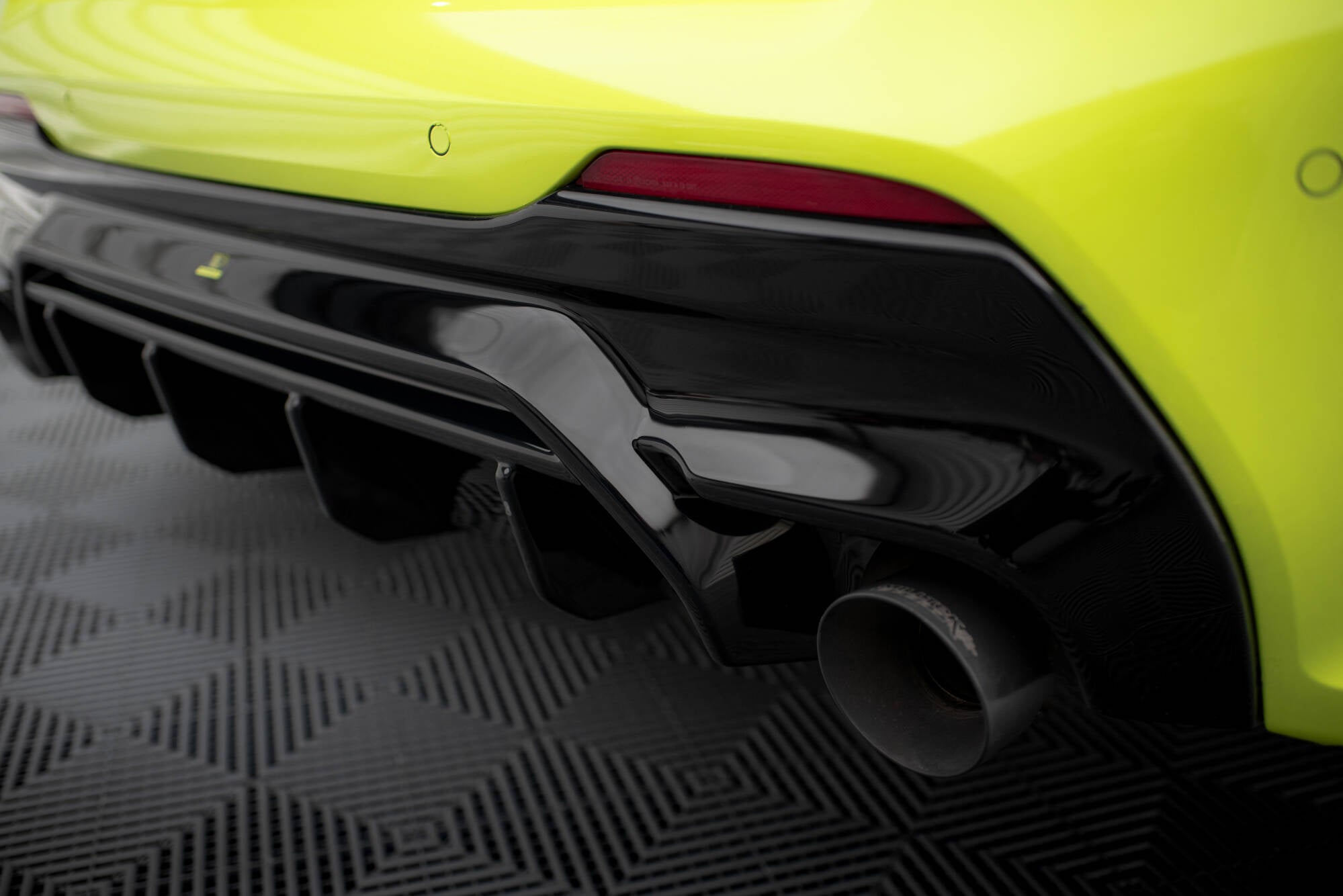 Diffusor V1 Heck Ansatz für BMW 1er F40 M - Paket/ M135i