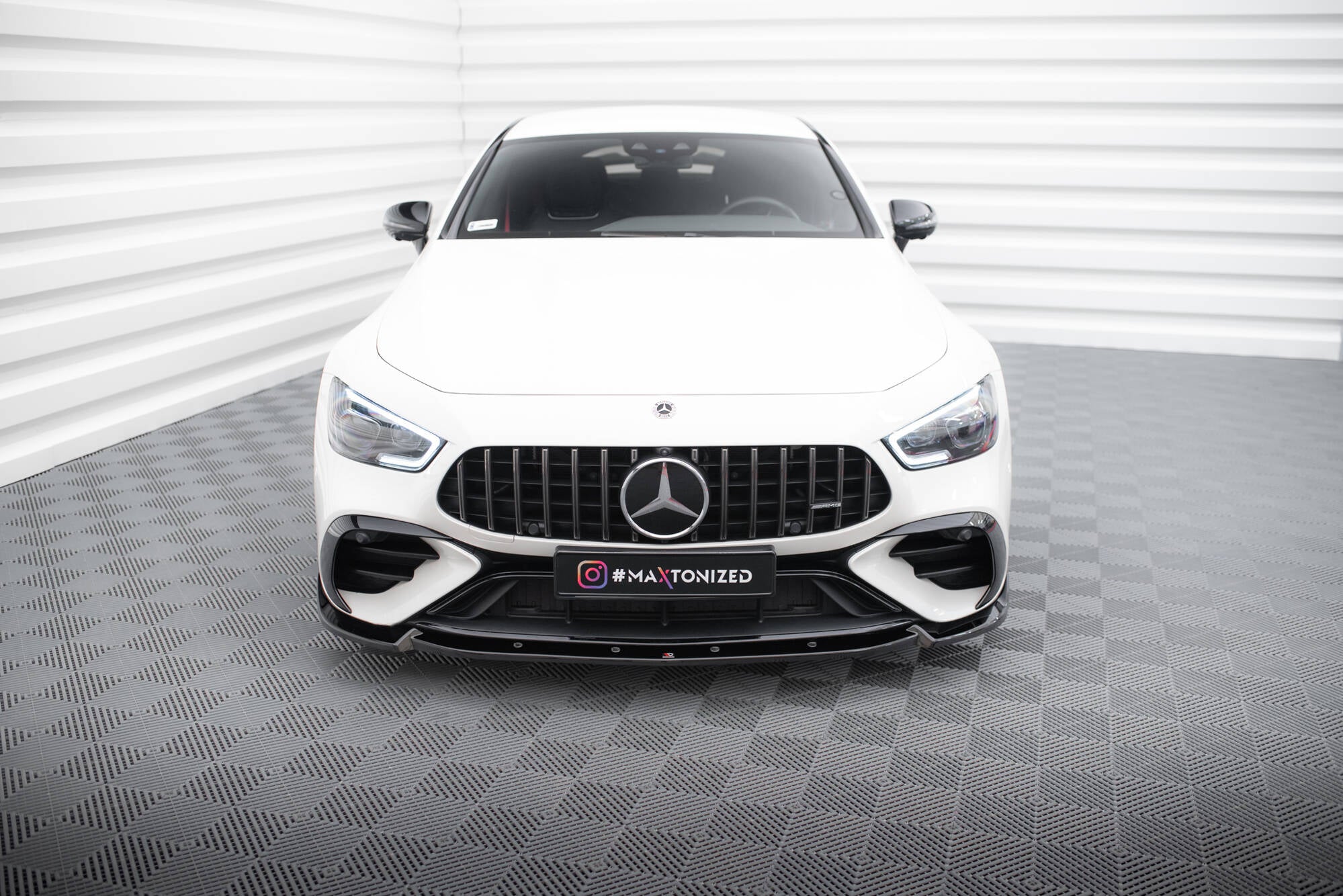 Frontlippe V2 für Mercedes-AMG GT 43 4 Door Coupe Styling Package