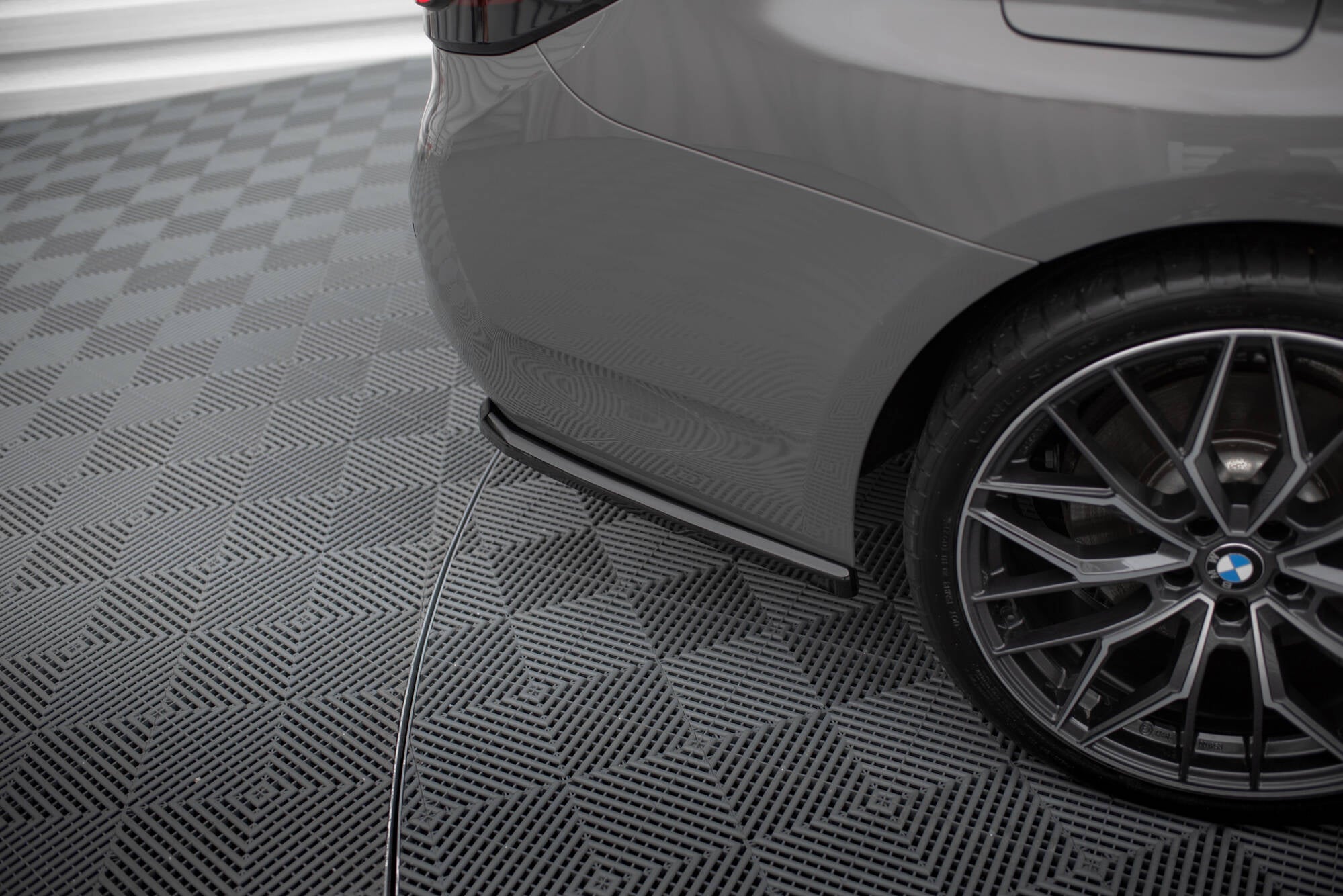Flaps Heckansatz Diffusor für BMW 5er G30 / G31 Facelift