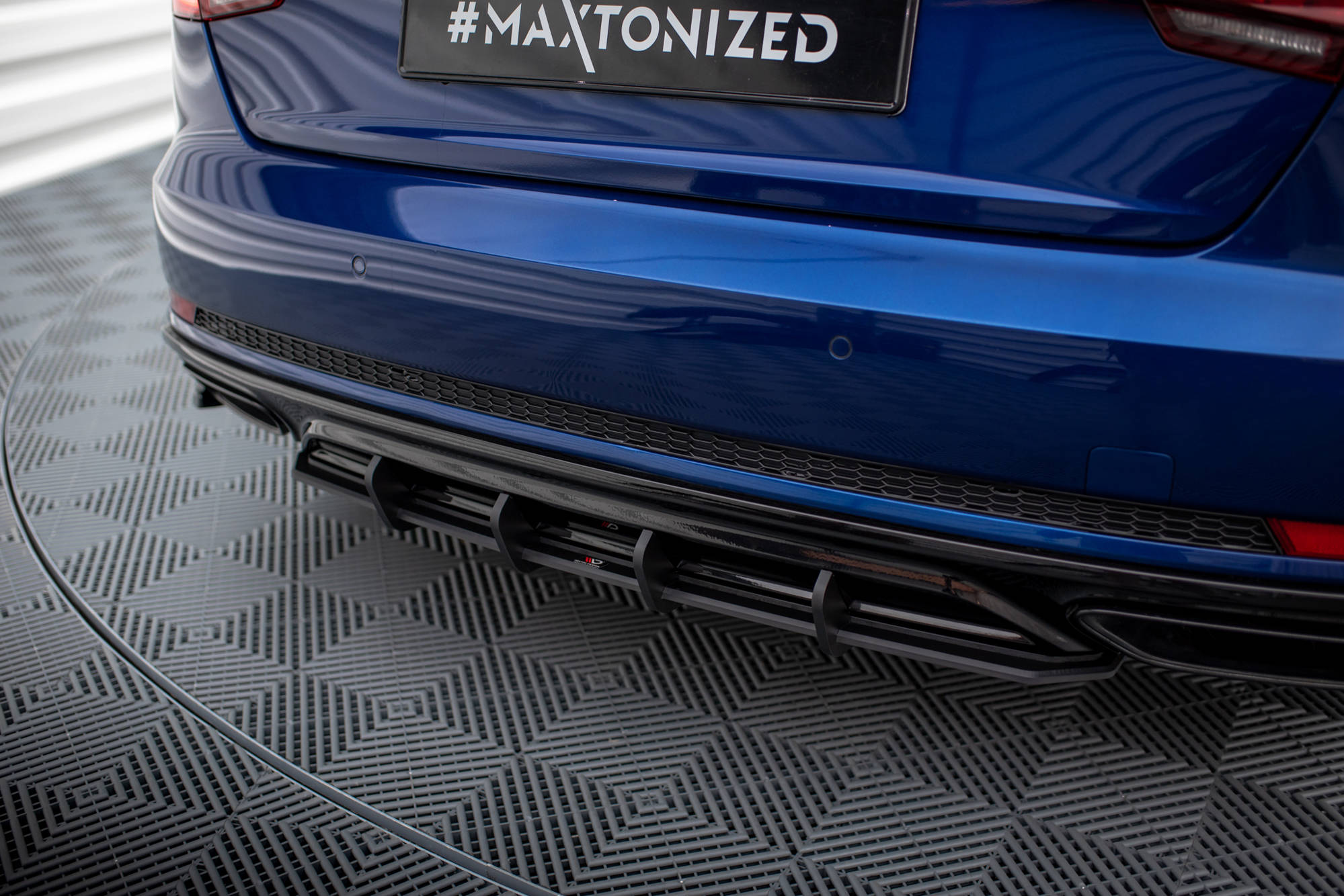 Street Pro Heckschürze für Audi A4 Competition B9